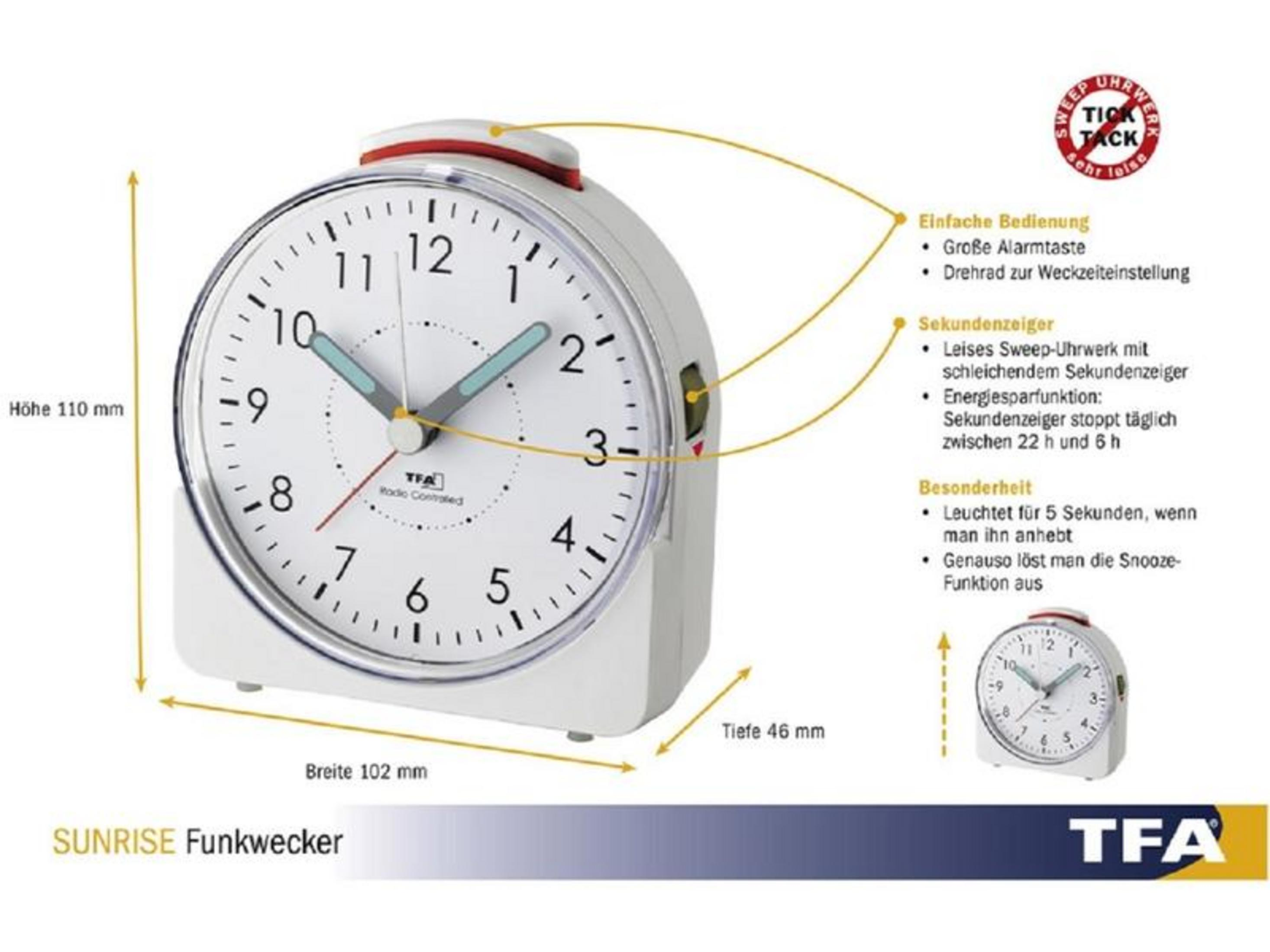 Ein weißer TFA Funkwecker mit roten und blauen Zeigern und Zifferblatt.