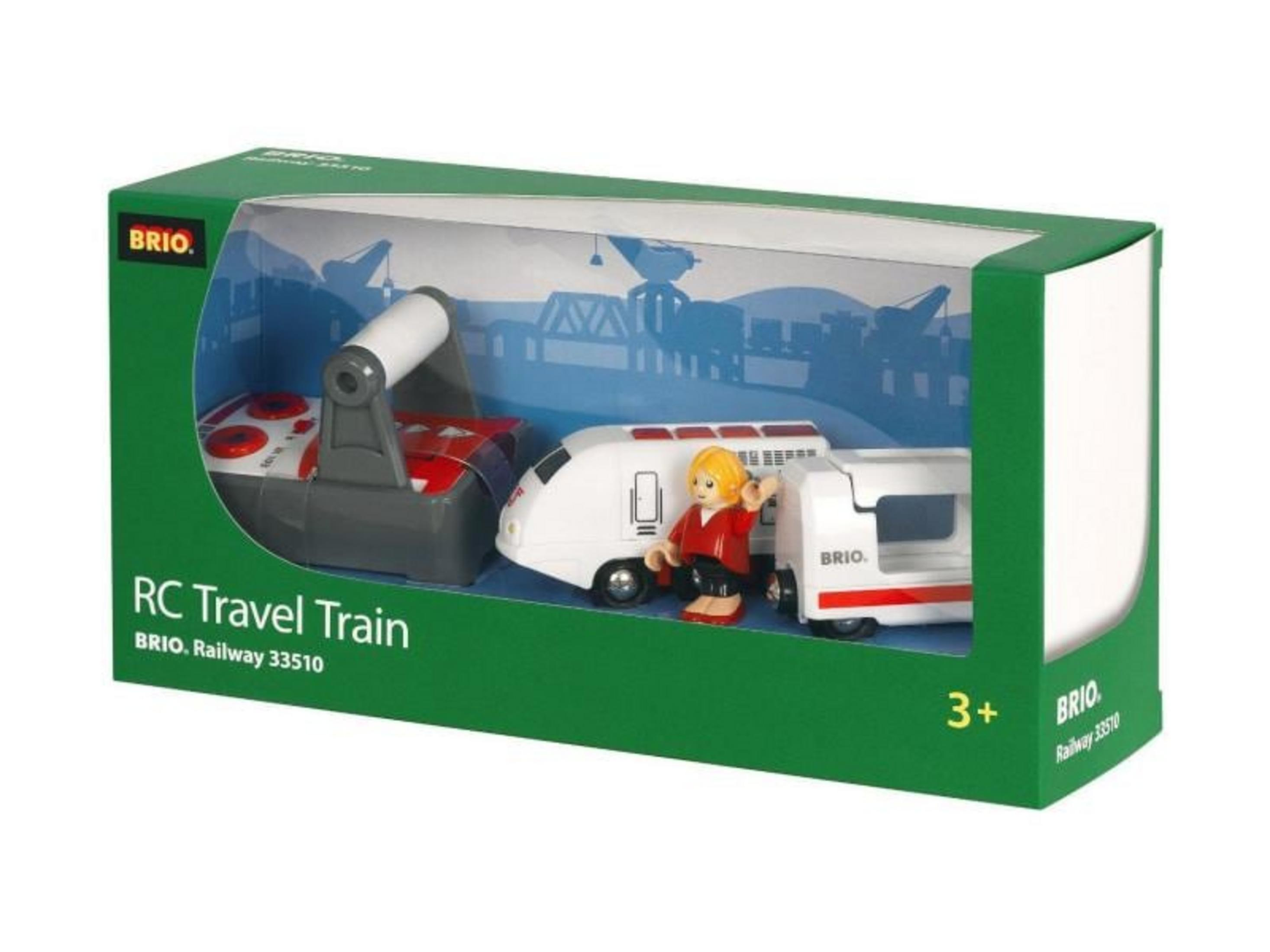 Gioco trenino BRIO RC Travel in scatola con treno, figurina e telecomando.