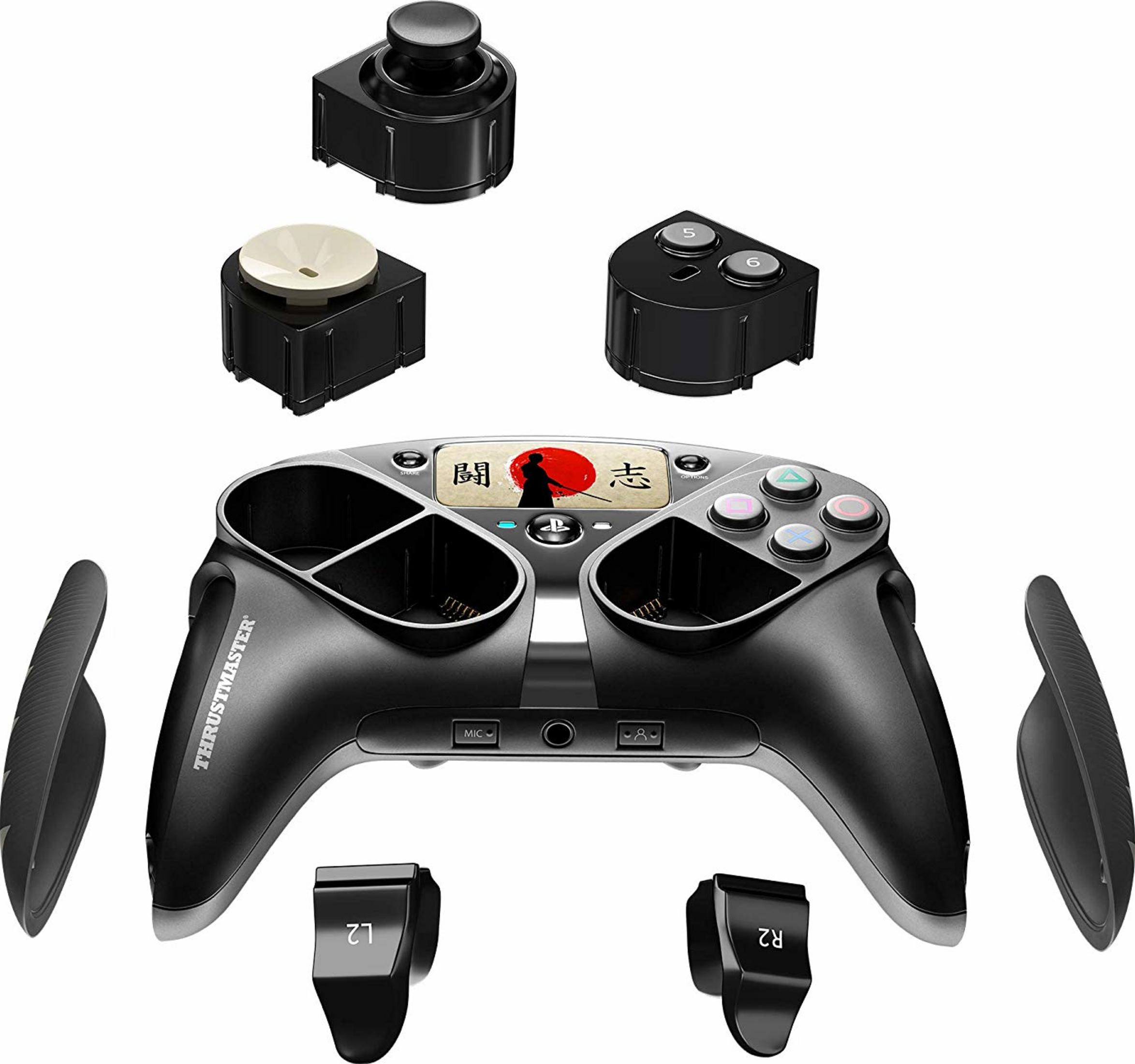 Controller nero con accessori, inclusi pulsanti e impugnature.