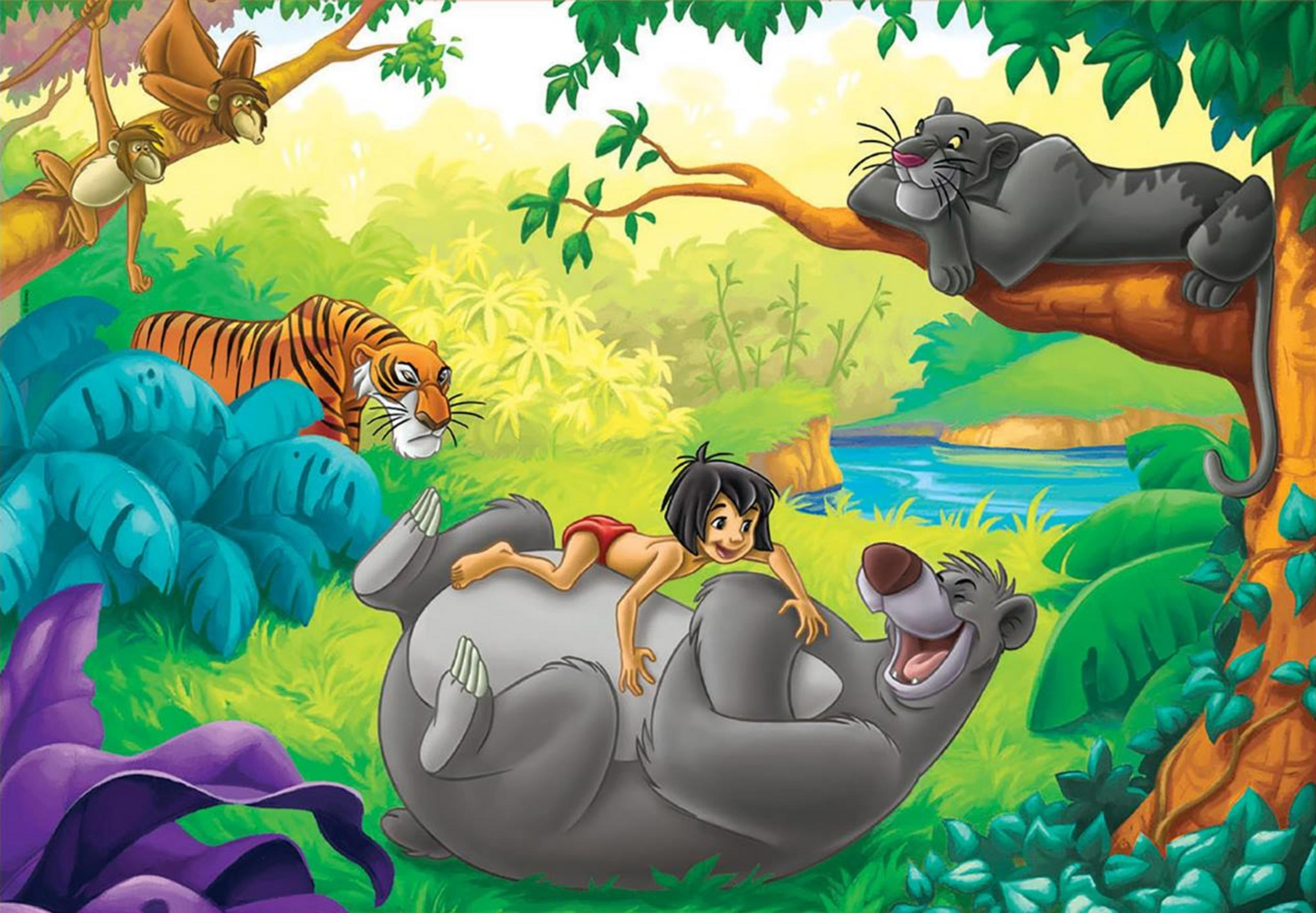 Mowgli jedzie na Balu, podczas gdy Bagheera i Shere Khan czają się w dżungli.