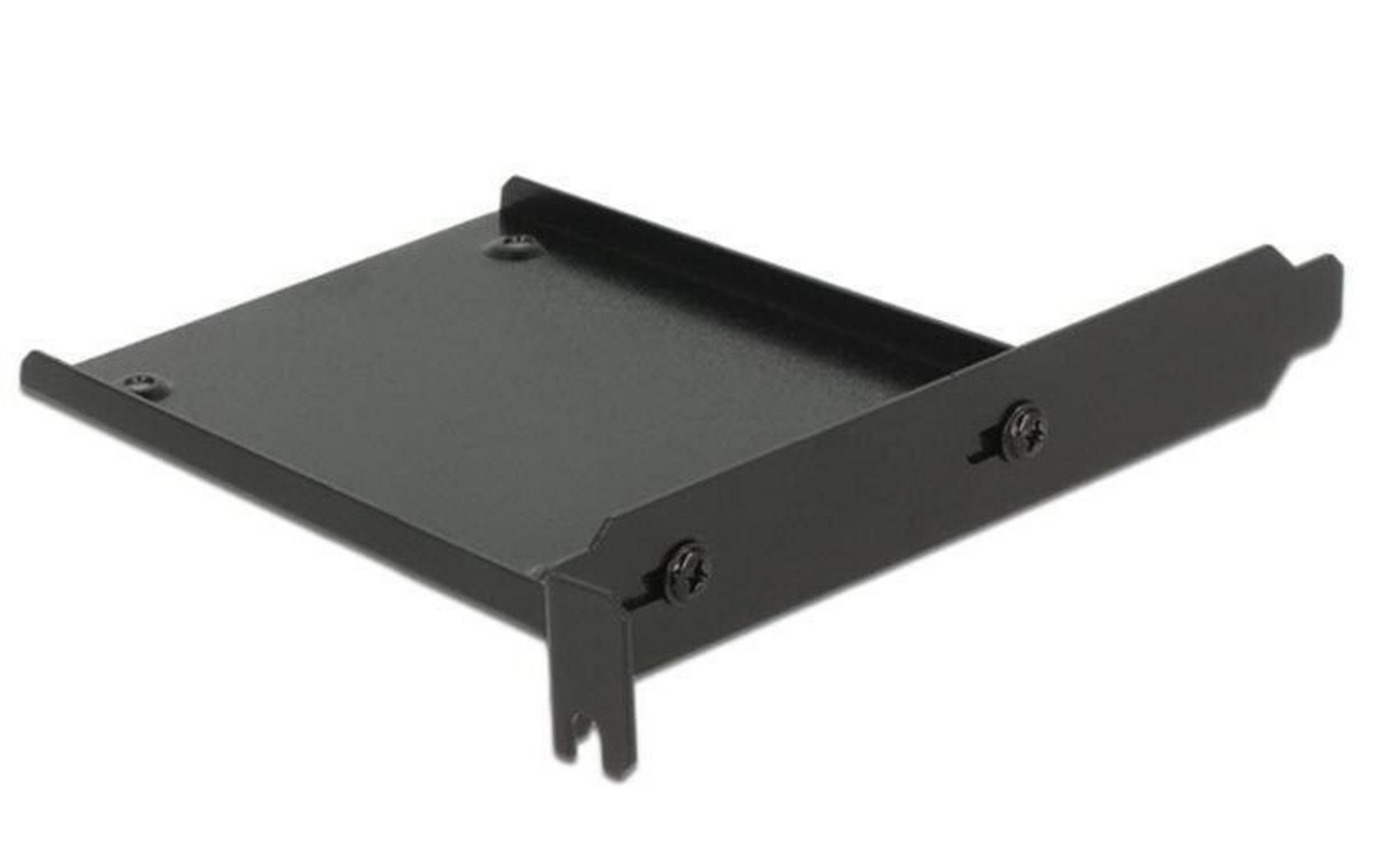 Schwarzer Metalladapter mit Schrauben für Computerkomponenten.