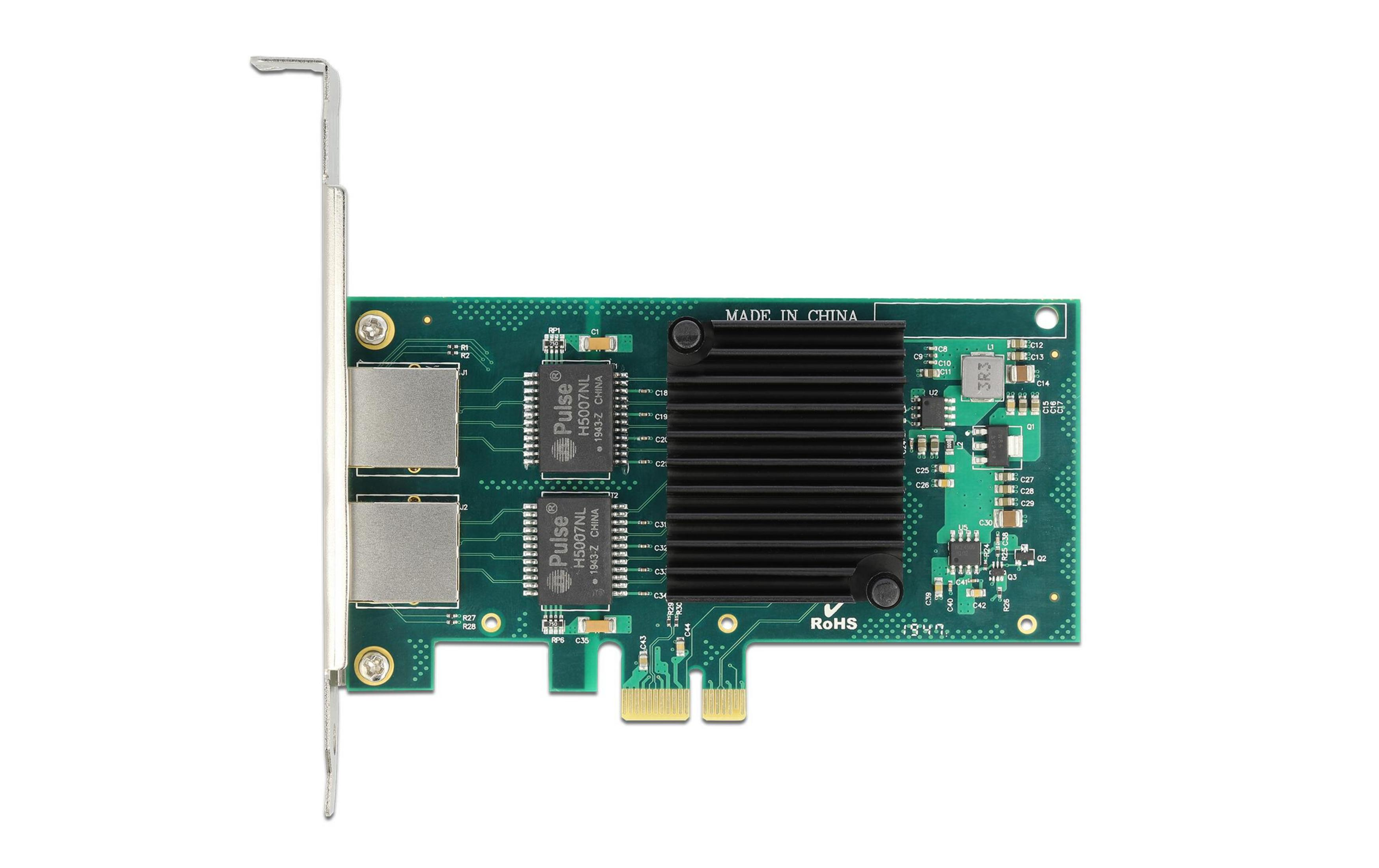 Una scheda verde con due porte di rete, dissipatore e chip.