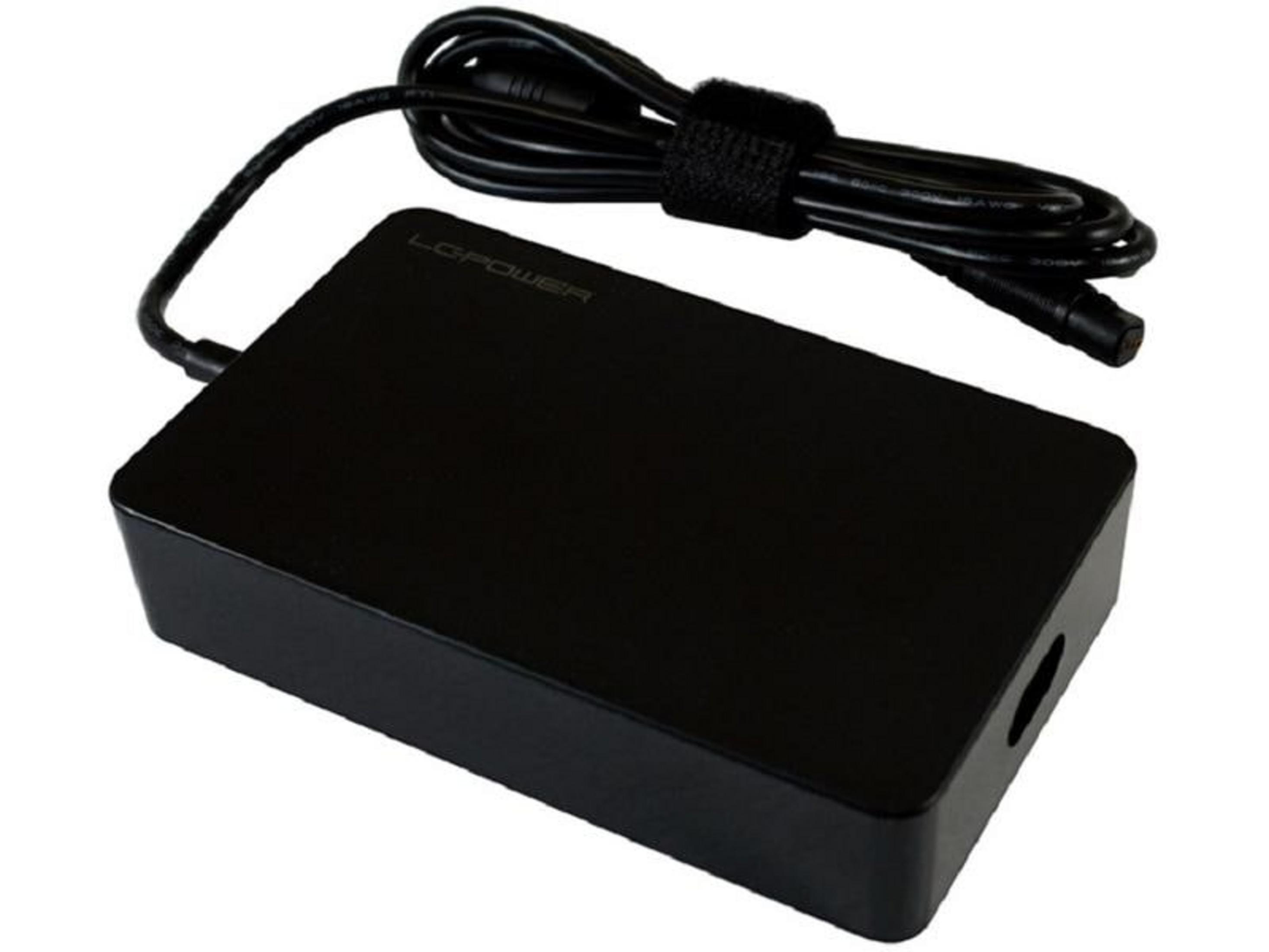 Czarny zasilacz z kablem i paskiem na rzepy.