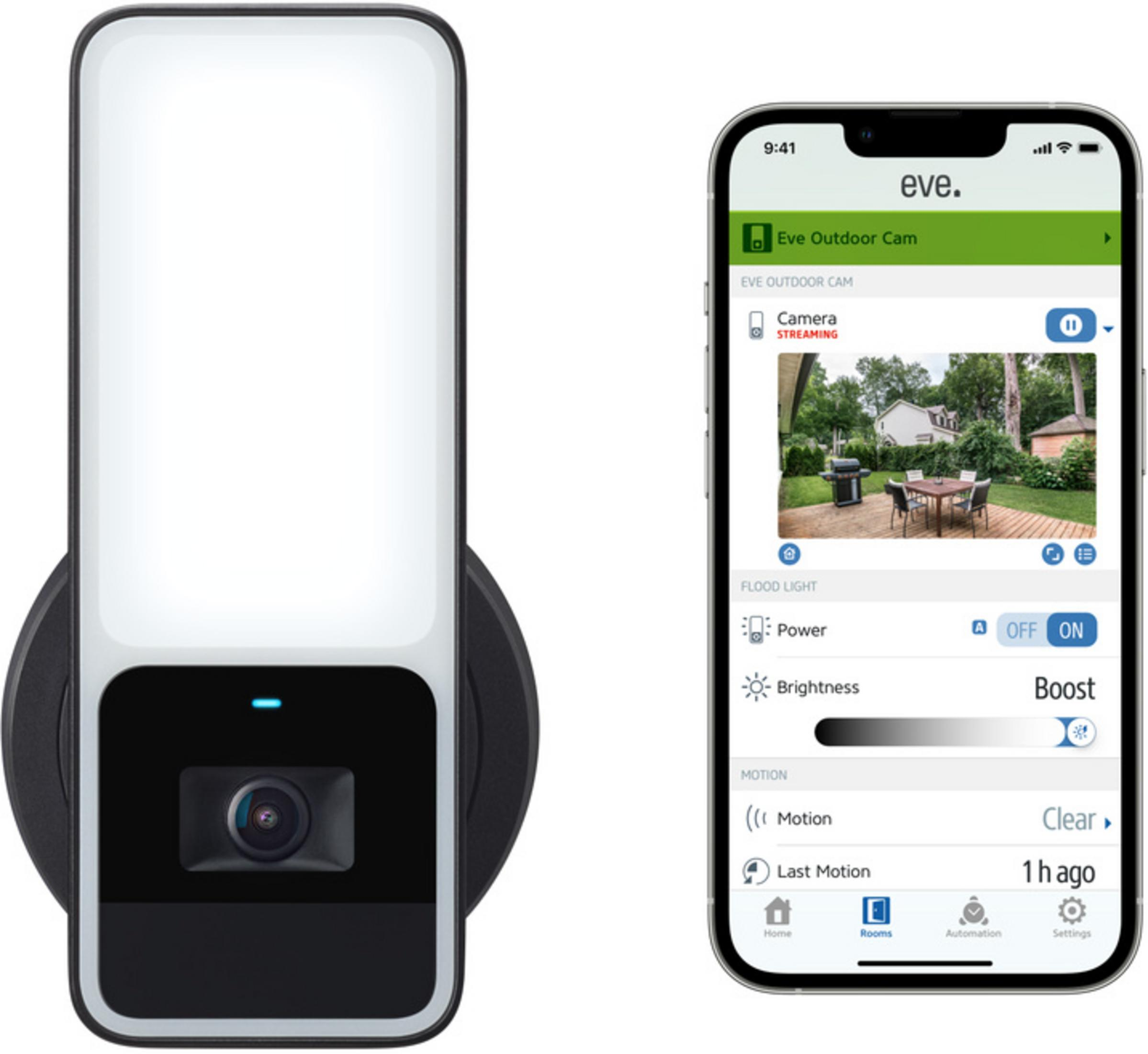 Urządzenie Eve Outdoor Cam obok smartfona wyświetlającego aplikację Eve.