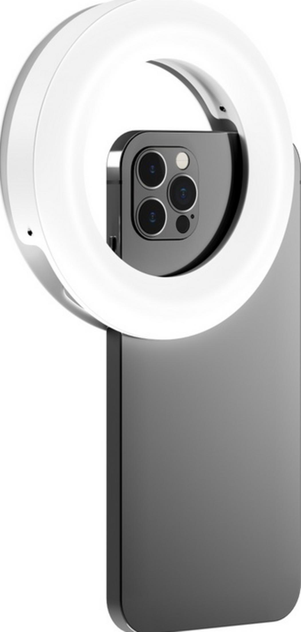 Ein Smartphone mit einem Ringlicht-Aufsatz. Das Smartphone ist dunkelgrau.