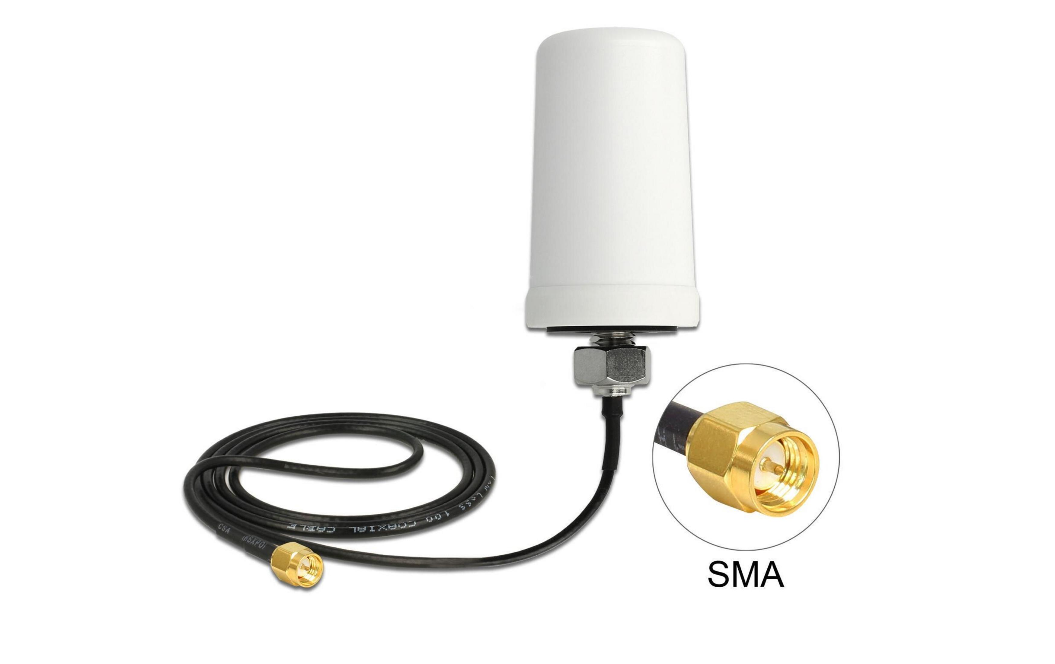 Un'antenna bianca con connettore SMA e cavo nero.