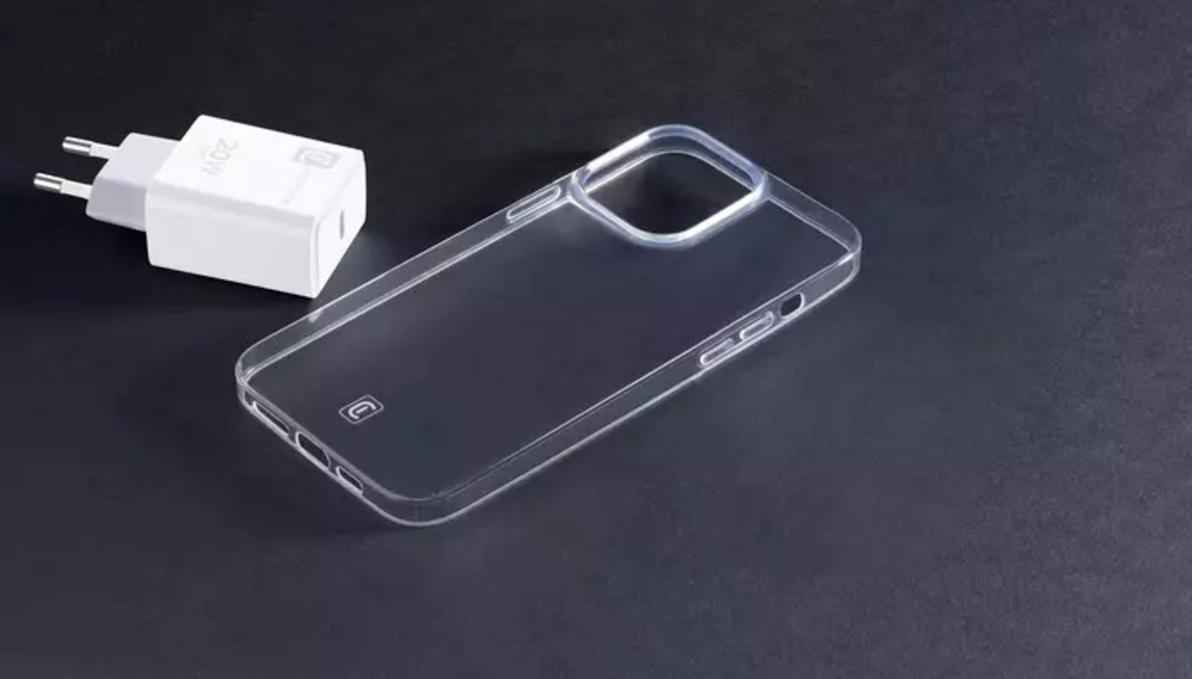 Ein weißes 20W Ladegerät neben einer transparenten Handyhülle auf dunklem Hintergrund.