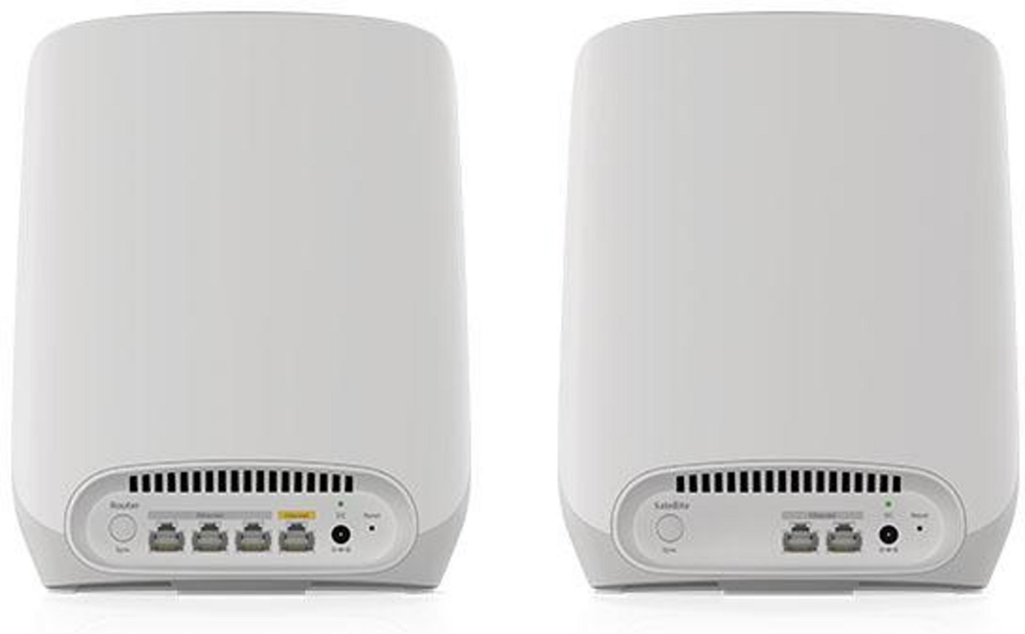 Zwei weiße Router, links mit 'Router' beschriftet, rechts mit 'Satellite'.