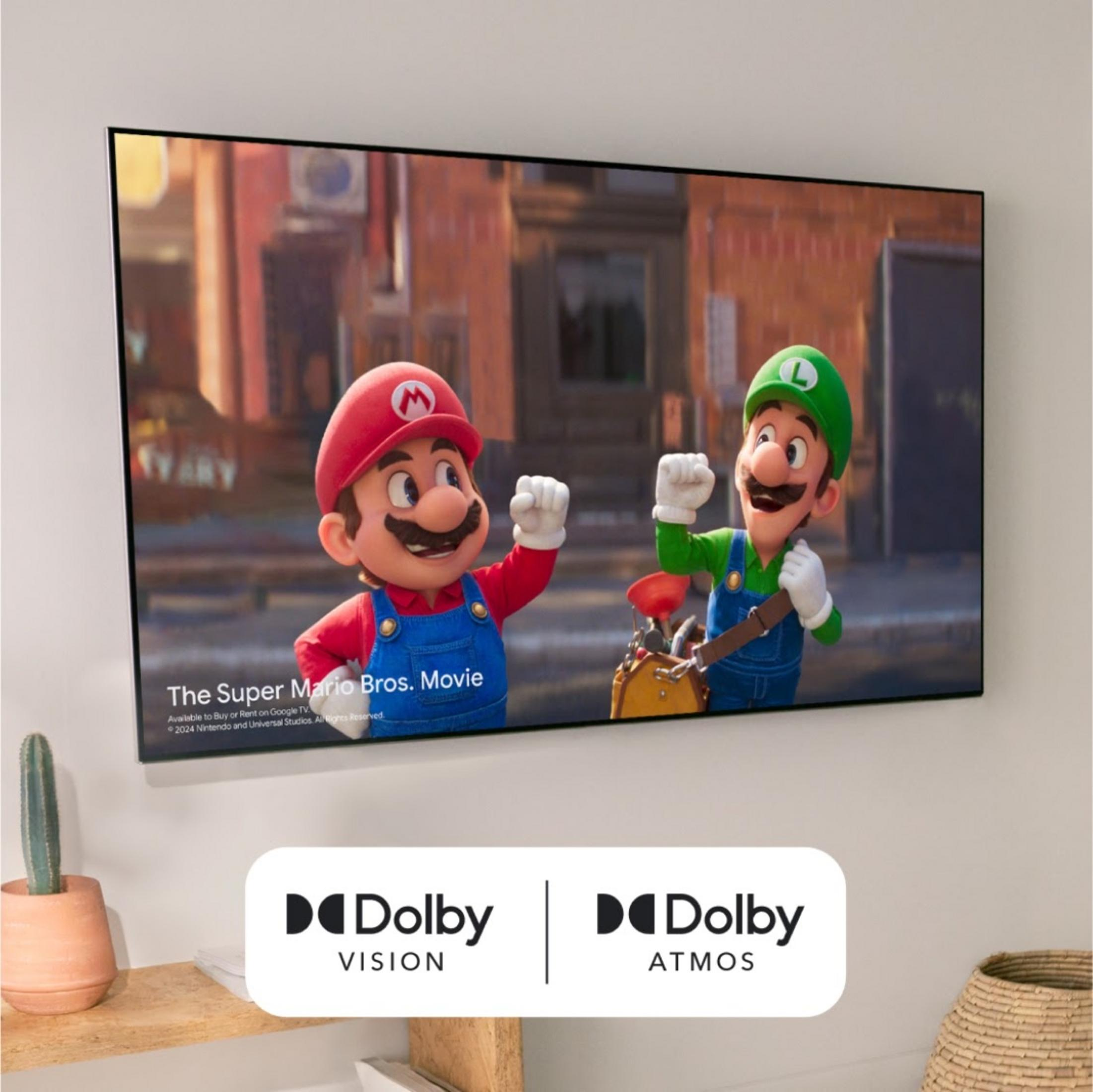 Mario e Luigi su uno schermo TV che promuove il film.