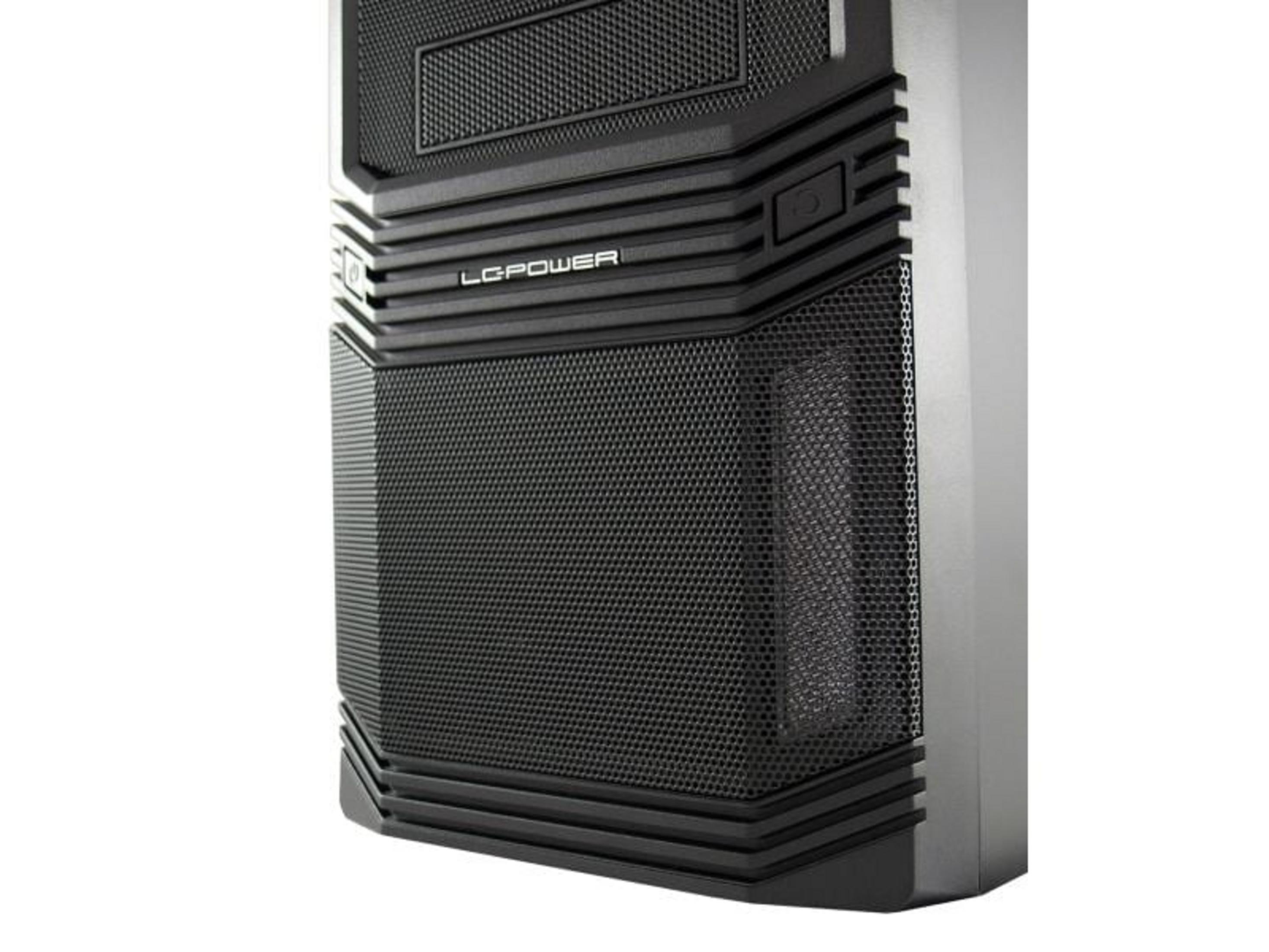Un case per computer argentato e nero con griglia a rete e logo LG POWER.