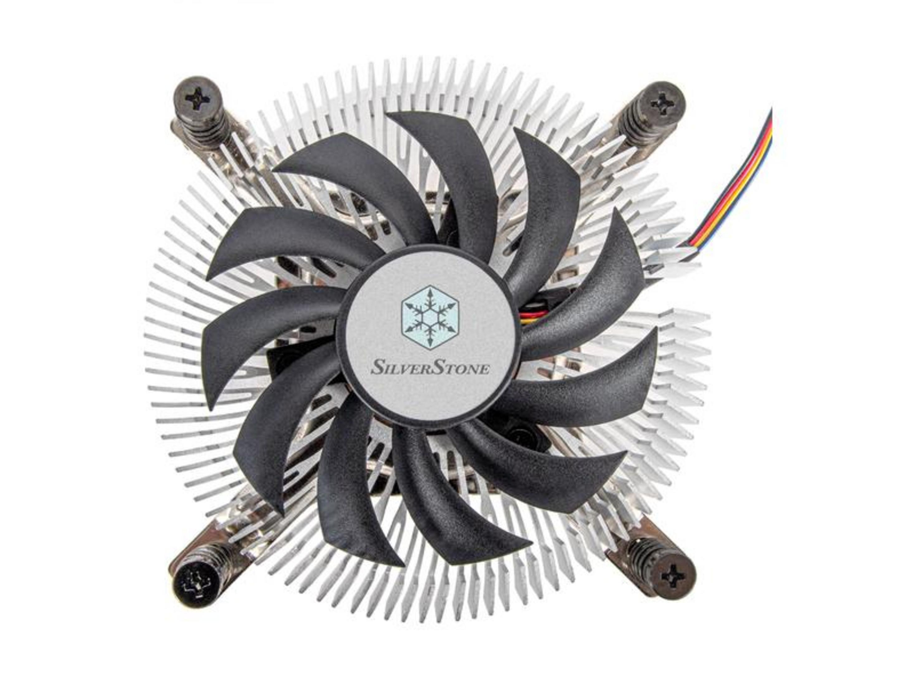 Dissipatore CPU argentato con ventola nera e logo SilverStone.