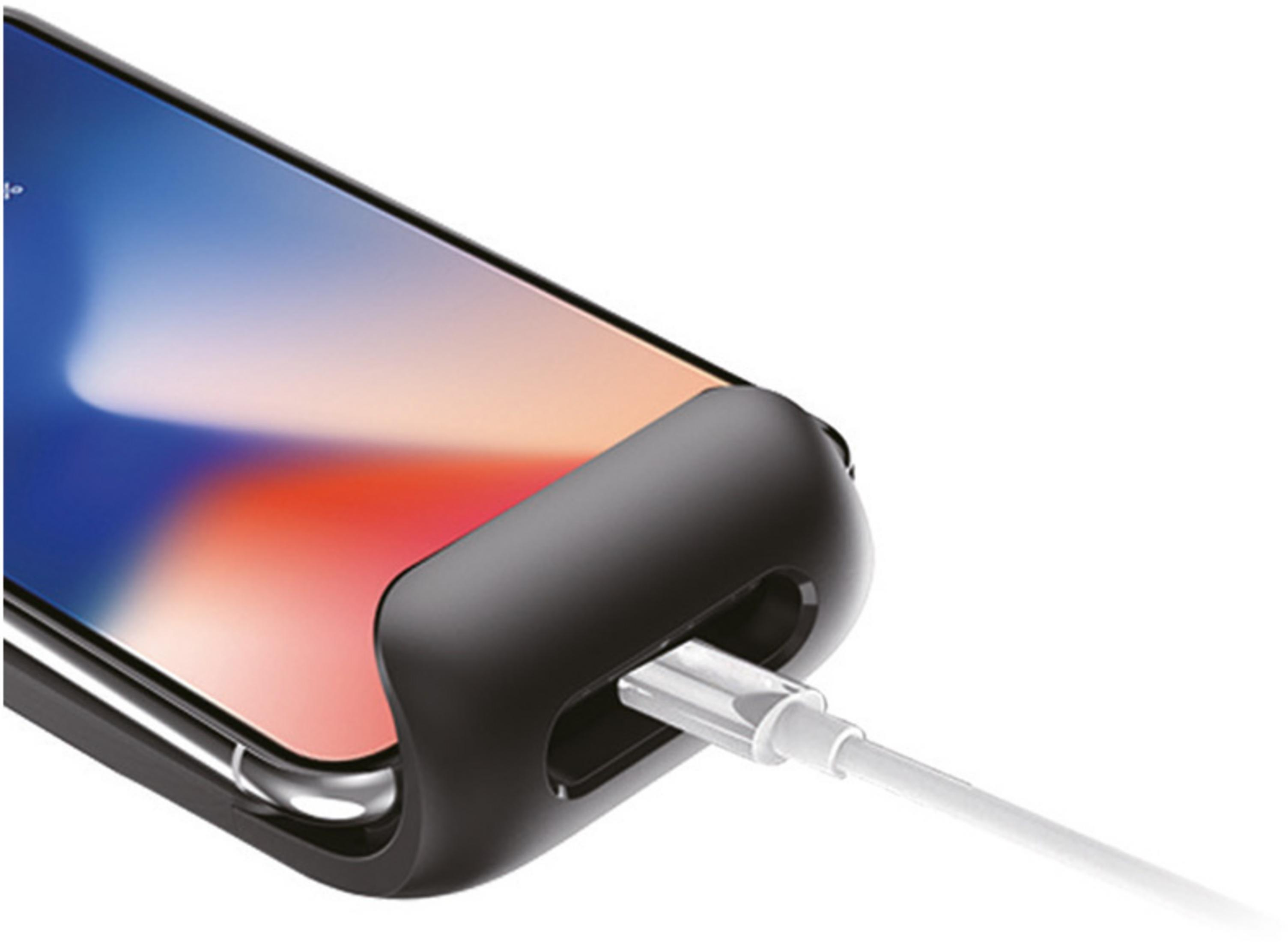Ein schwarzes Smartphone mit einem Ladekabel, das in den Anschluss gesteckt ist.