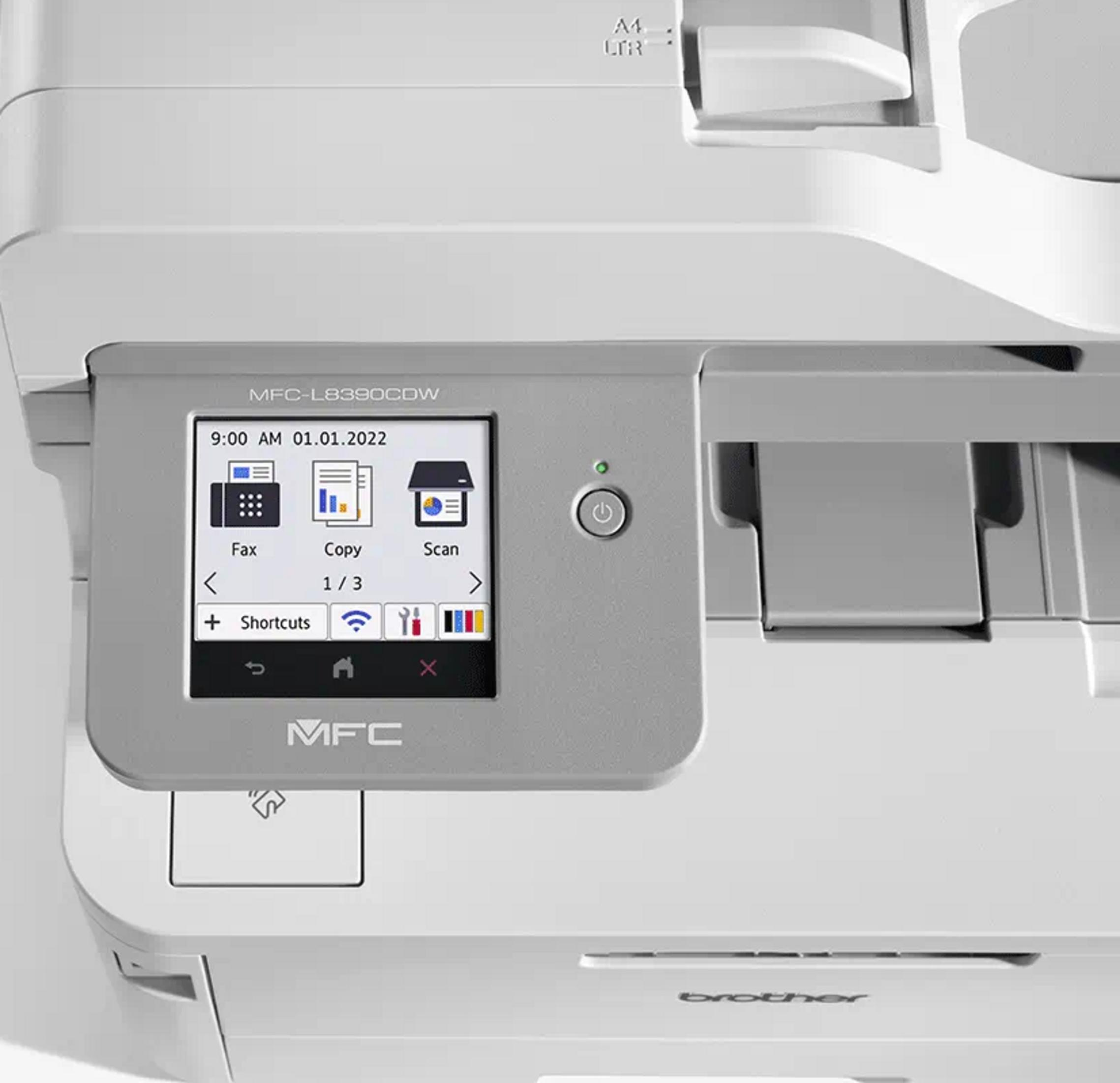 Zbliżenie panelu sterowania białej drukarki Brother MFC-L8390CDW z ekranem dotykowym.