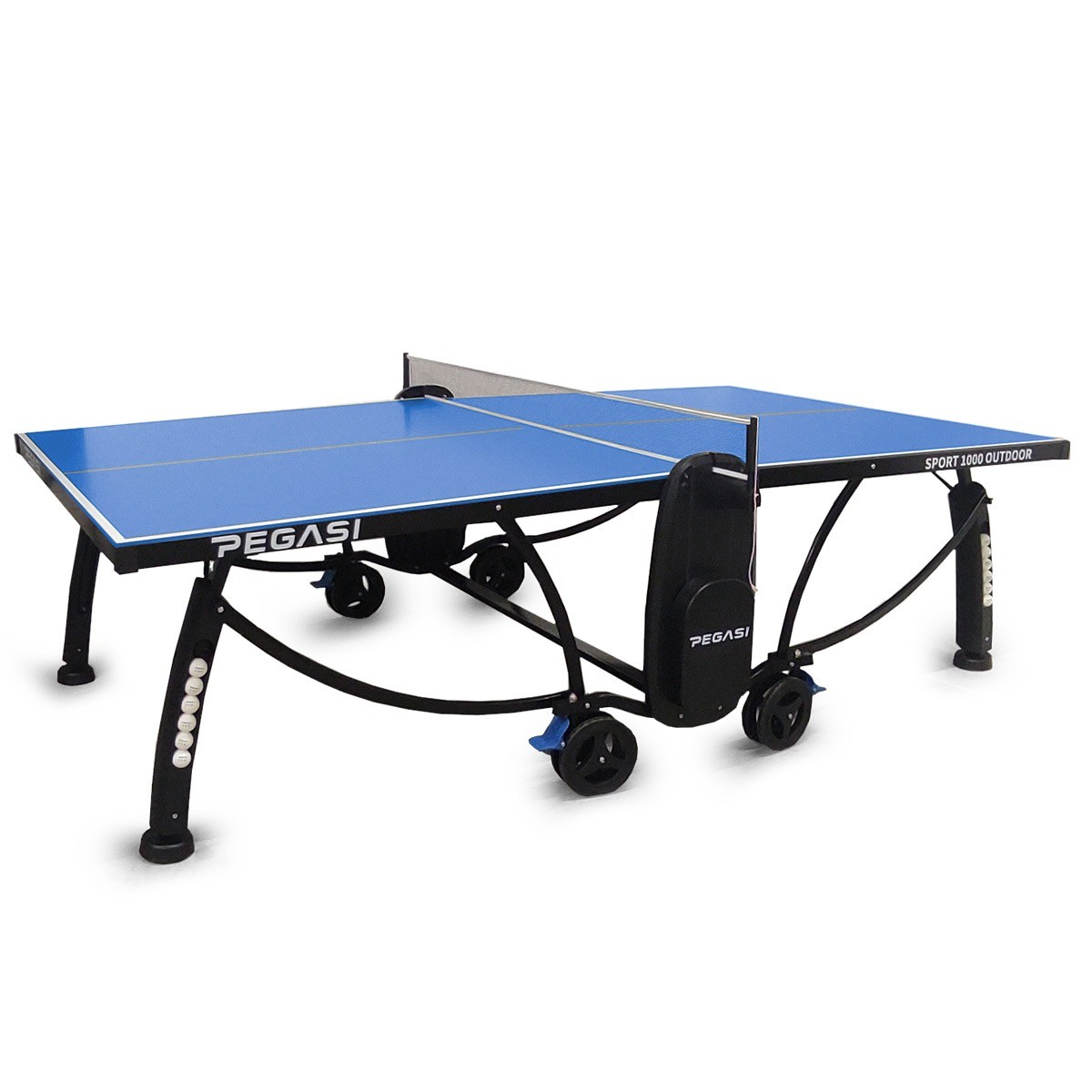 Blauw buitentafeltennistafel met wielen en net.