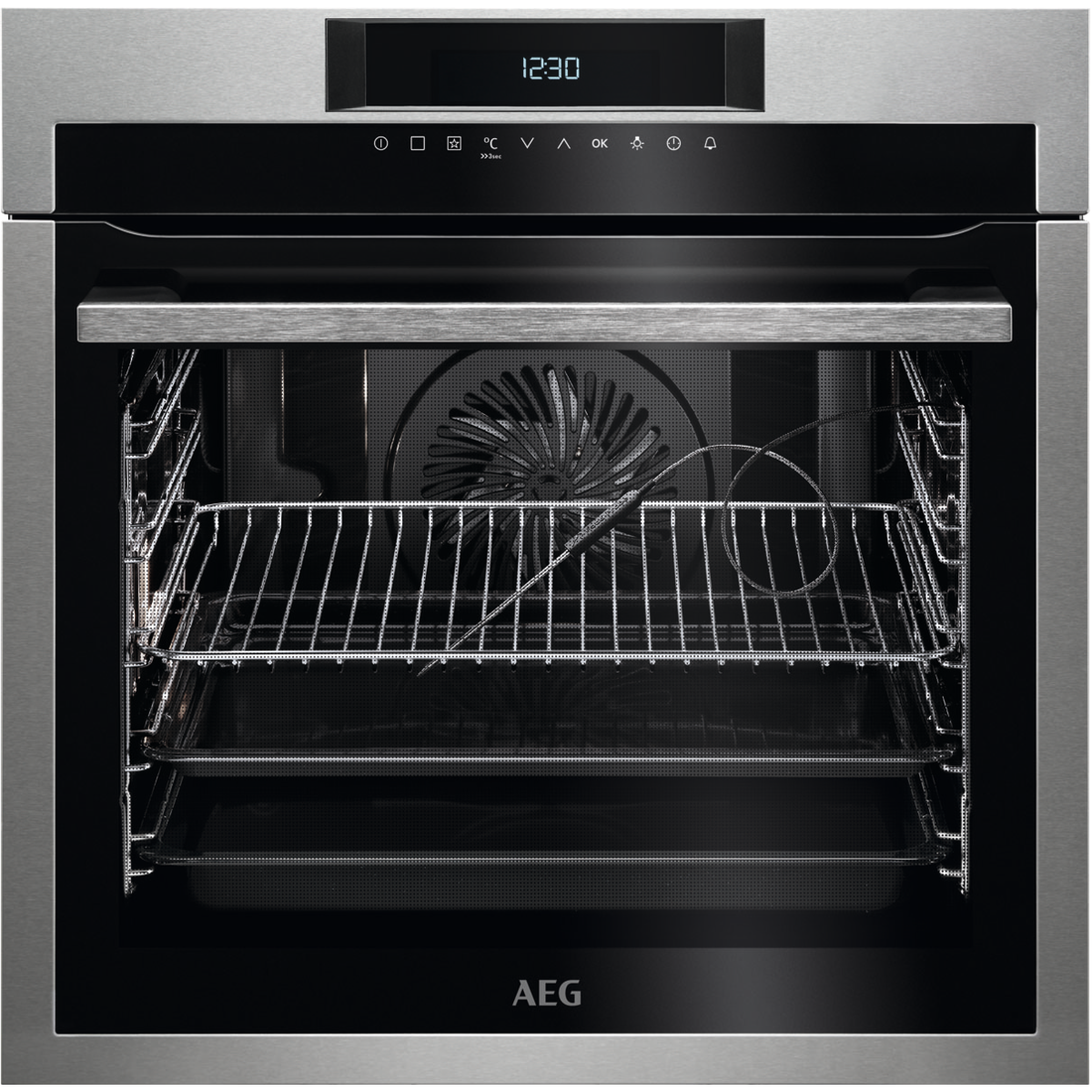 Forno AEG moderno con display digitale e griglia interna.
