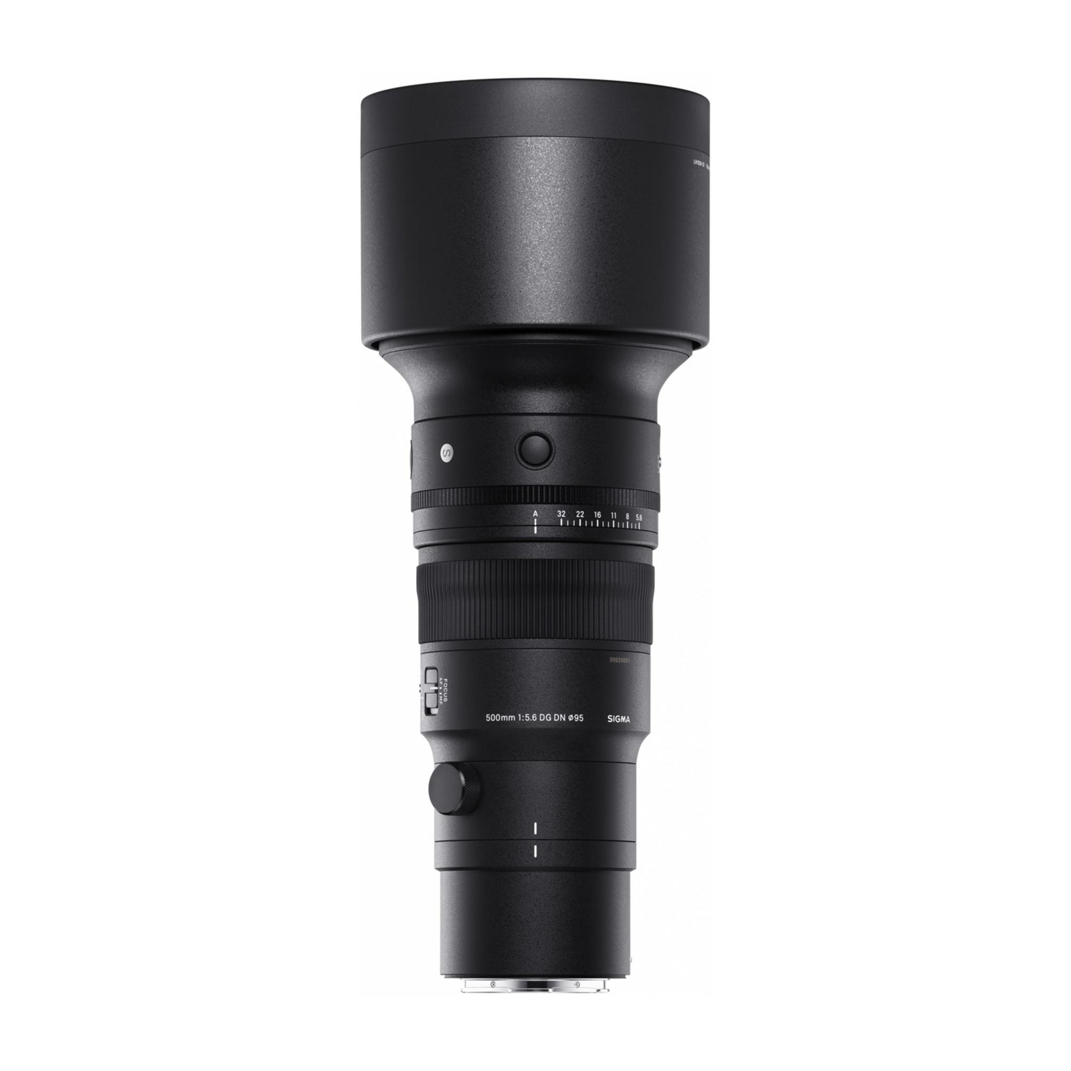 Un obiettivo Sigma 500mm 1:5.6 DG DN nero con ghiera di messa a fuoco e diaframma.