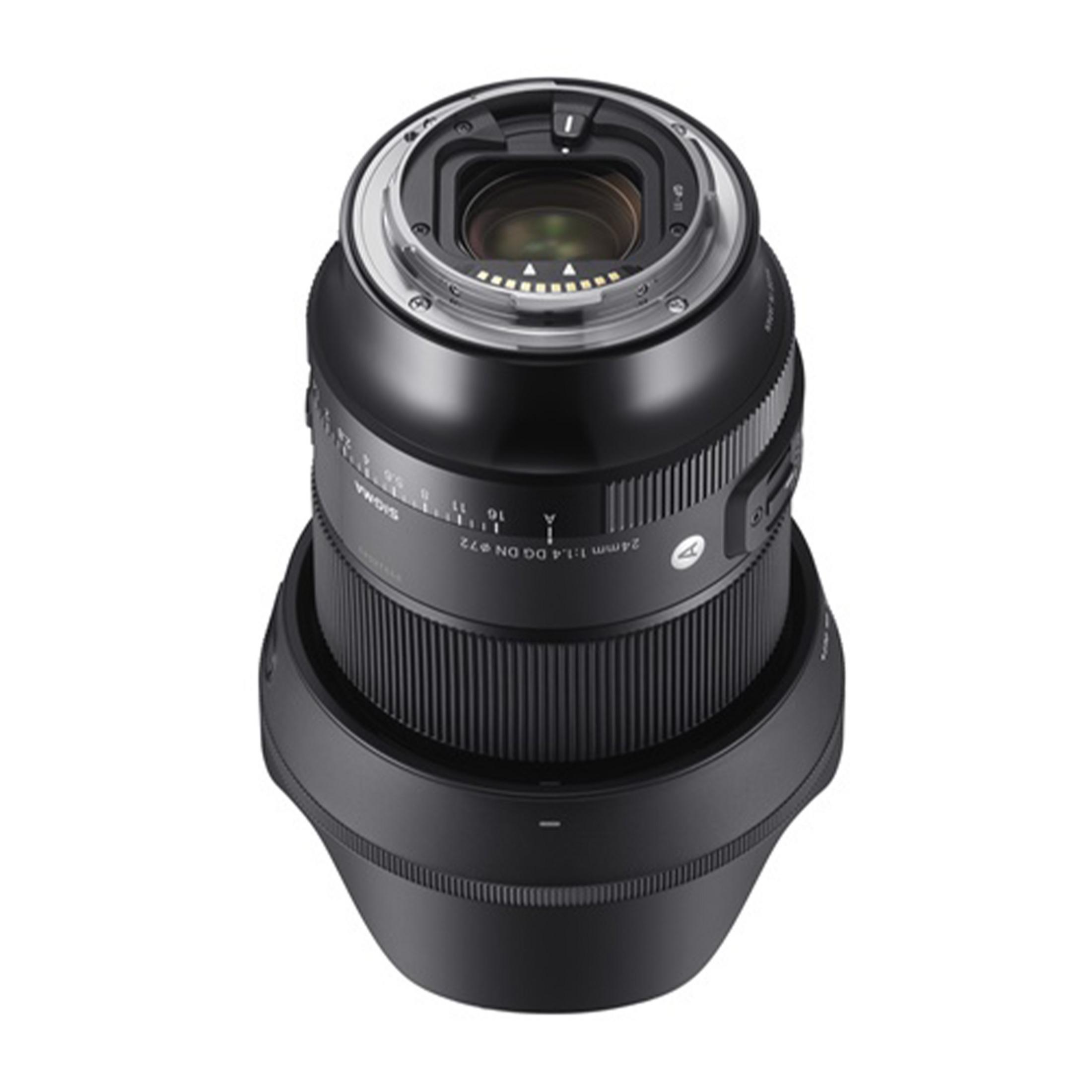 Un obiettivo Sigma nero 24mm 1:1.4 DG DN, visto dal attacco.