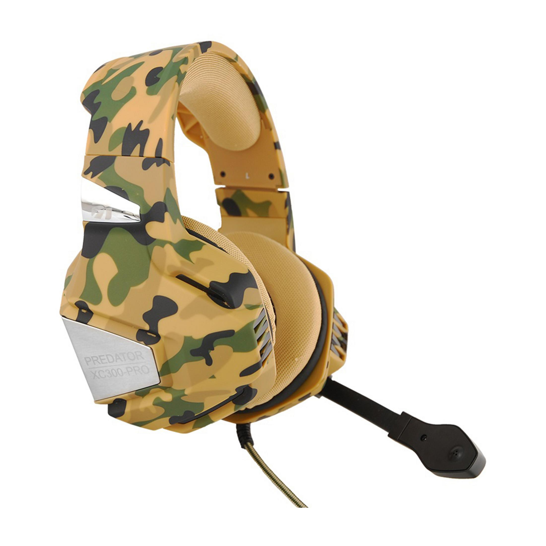 Słuchawki gamingowe w kamuflażu z mikrofonem i wyściełanymi nausznikami.
