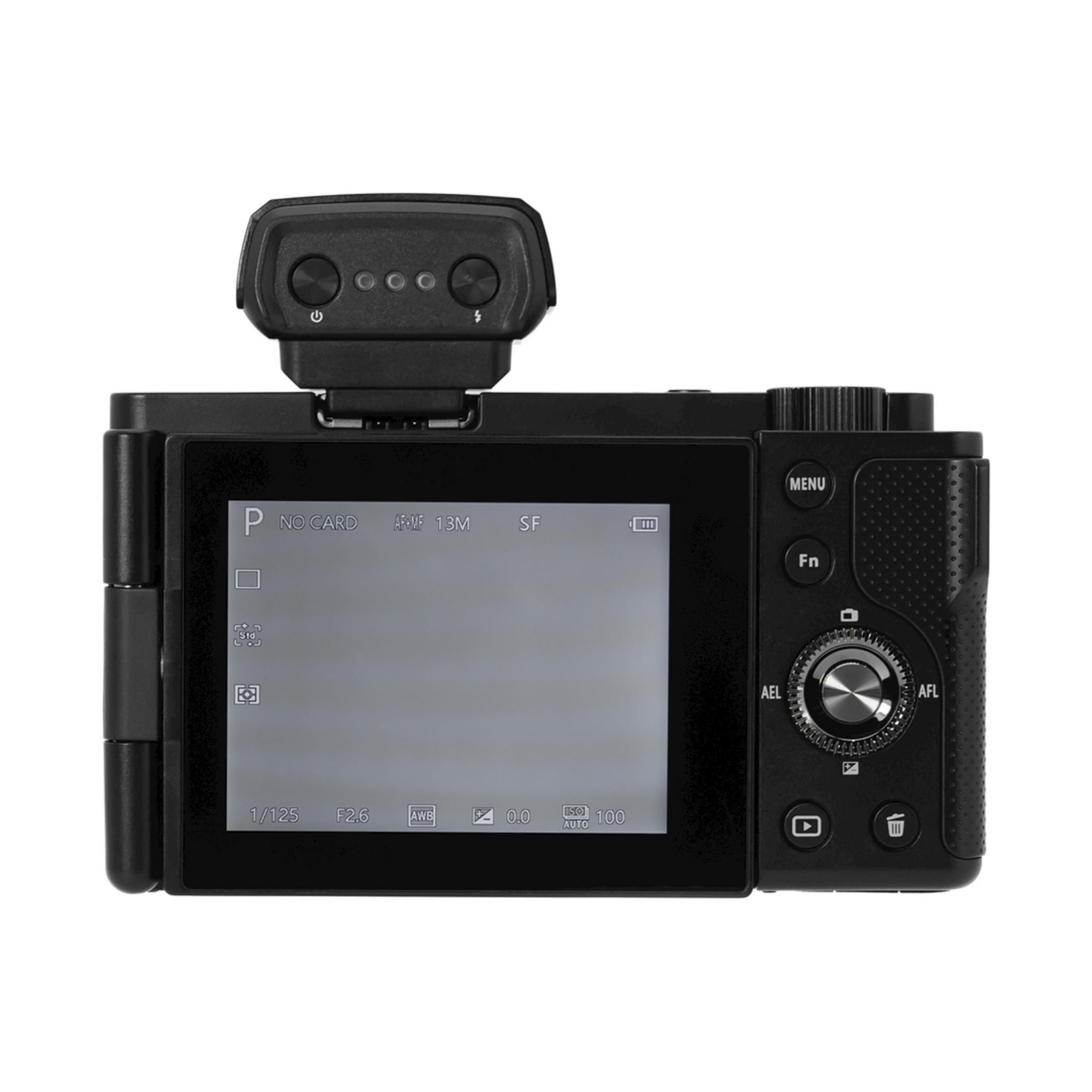 Widok z tyłu czarnego aparatu cyfrowego z podłączonym fleszem. Na ekranie widnieje napis "NO CARD".