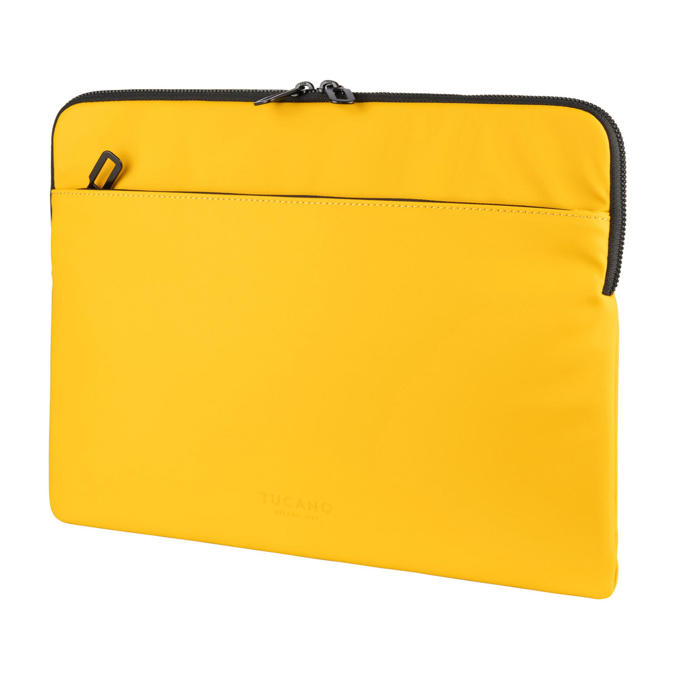 Eine gelbe Laptoptasche mit schwarzem Reißverschluss und silbernem Anhänger.