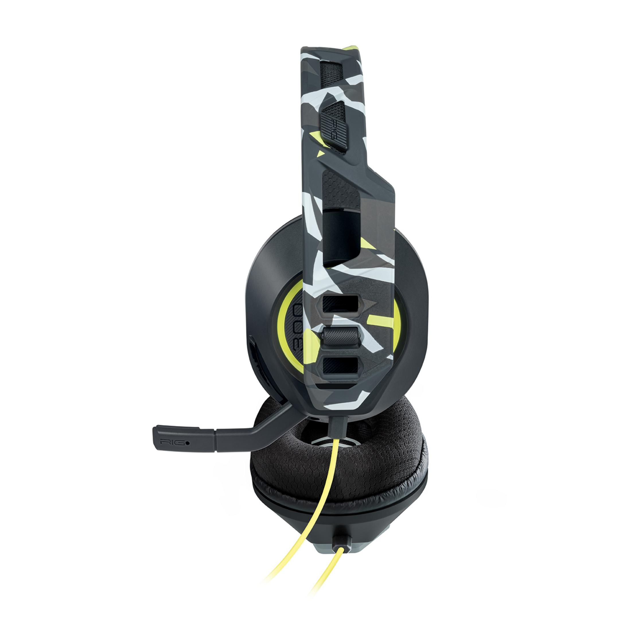 Słuchawki z motywem kamuflażu, żółtym kablem i mikrofonem.