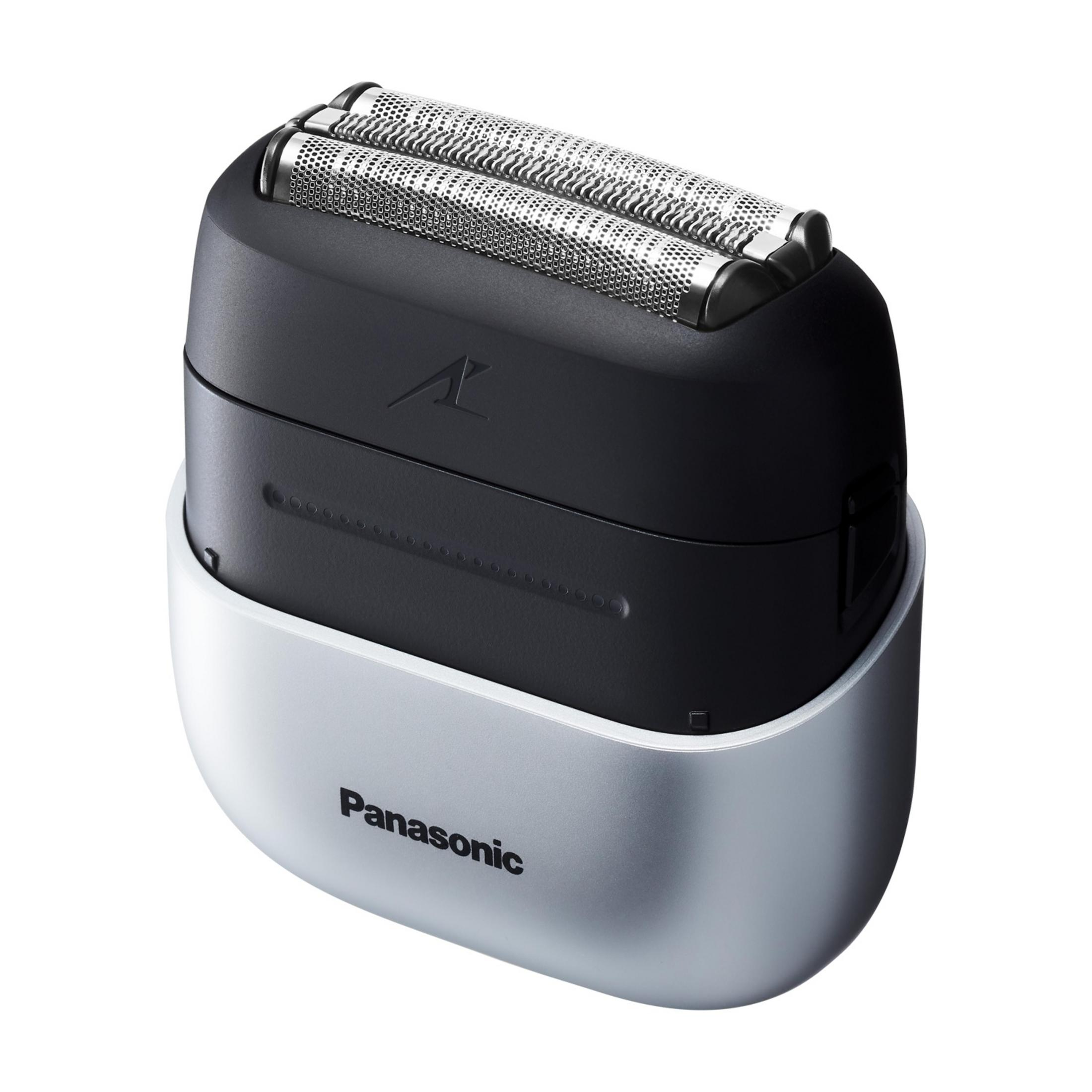 Ein schwarzer Panasonic Rasierer mit silbernem Sockel und zwei Schneidköpfen.