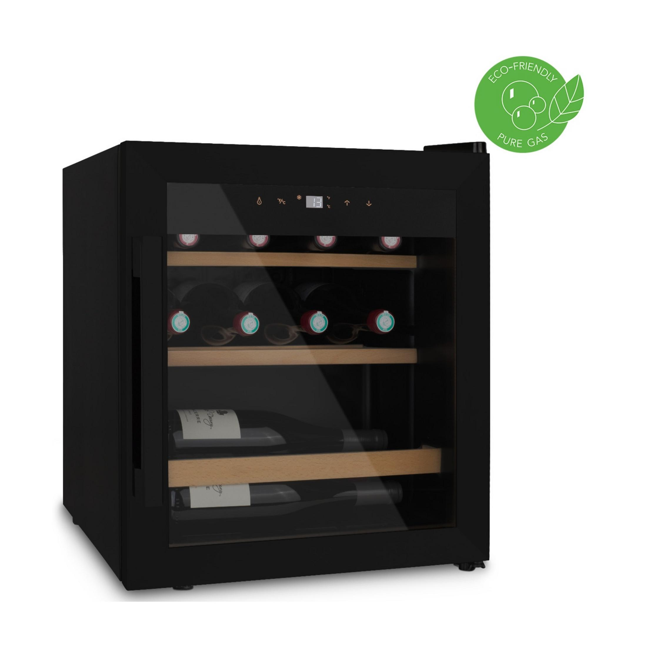 Ein schwarzer Weinkühlschrank mit Glastür, der Weinflaschen enthält.