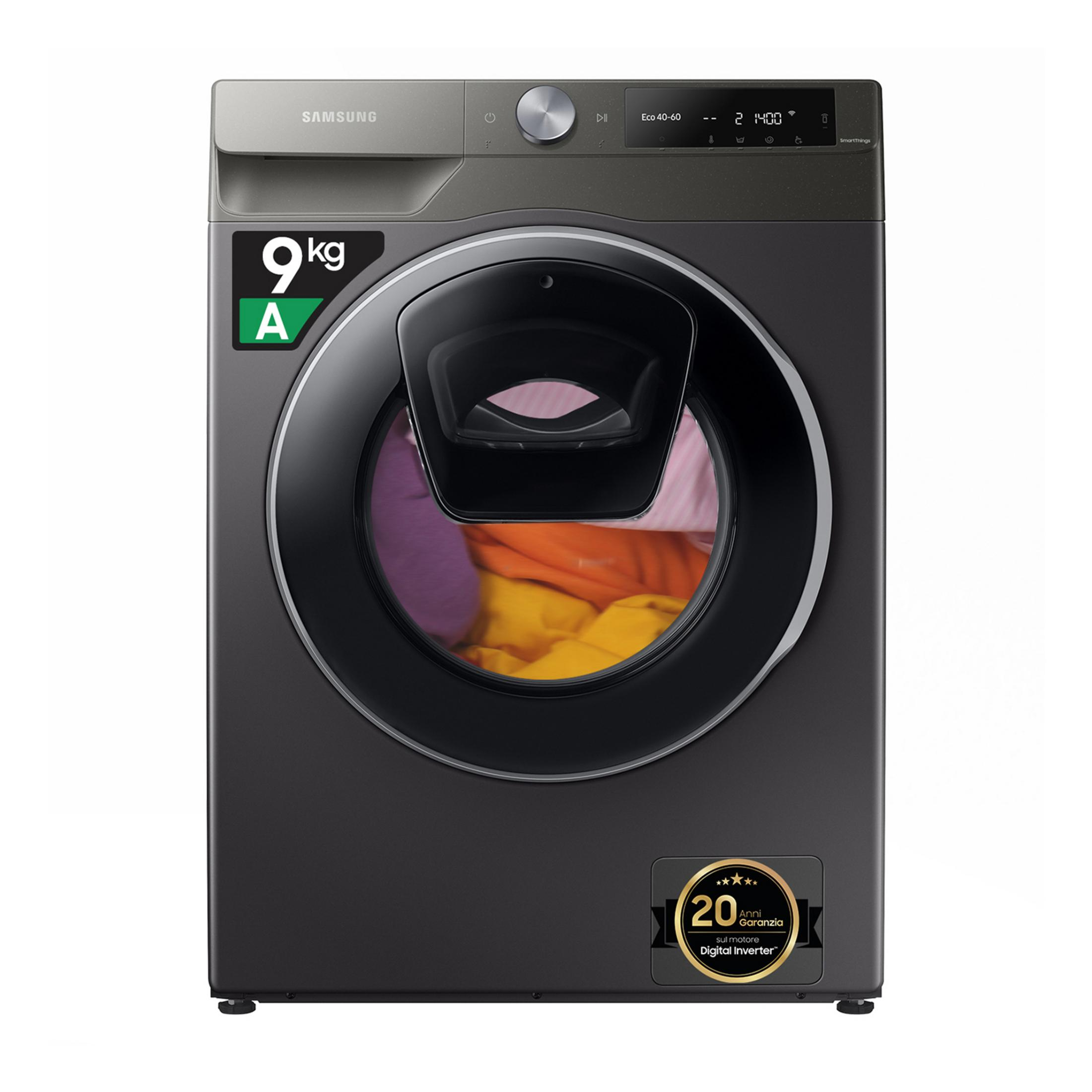 Lavatrice Samsung nera da 9 kg con cestello pieno di panni.