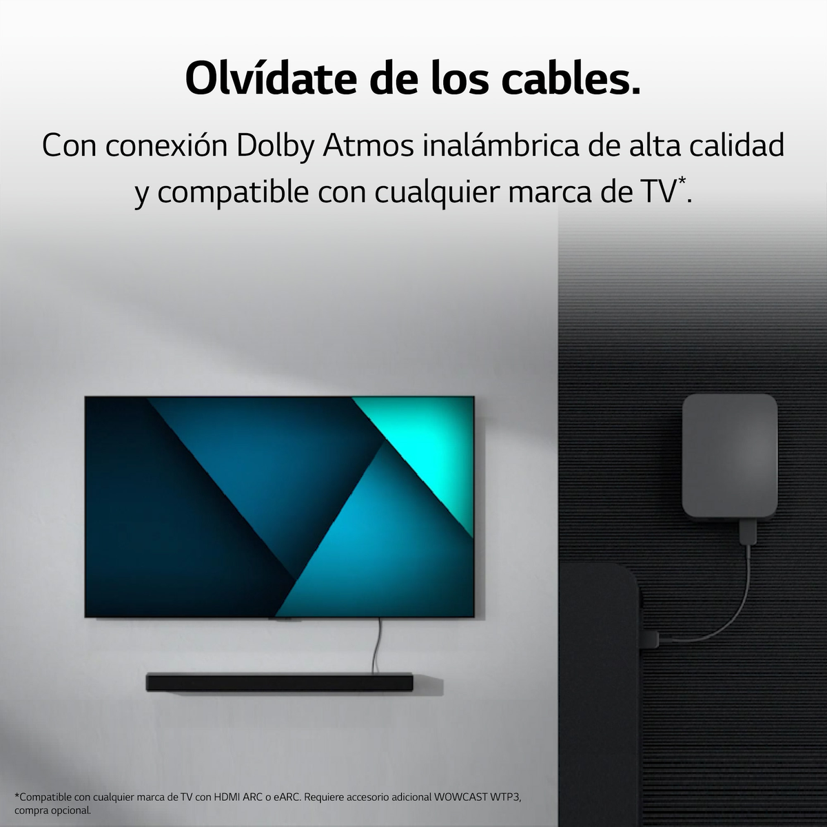 Un téléviseur avec barre de son et appareil Dolby Atmos sans fil.
