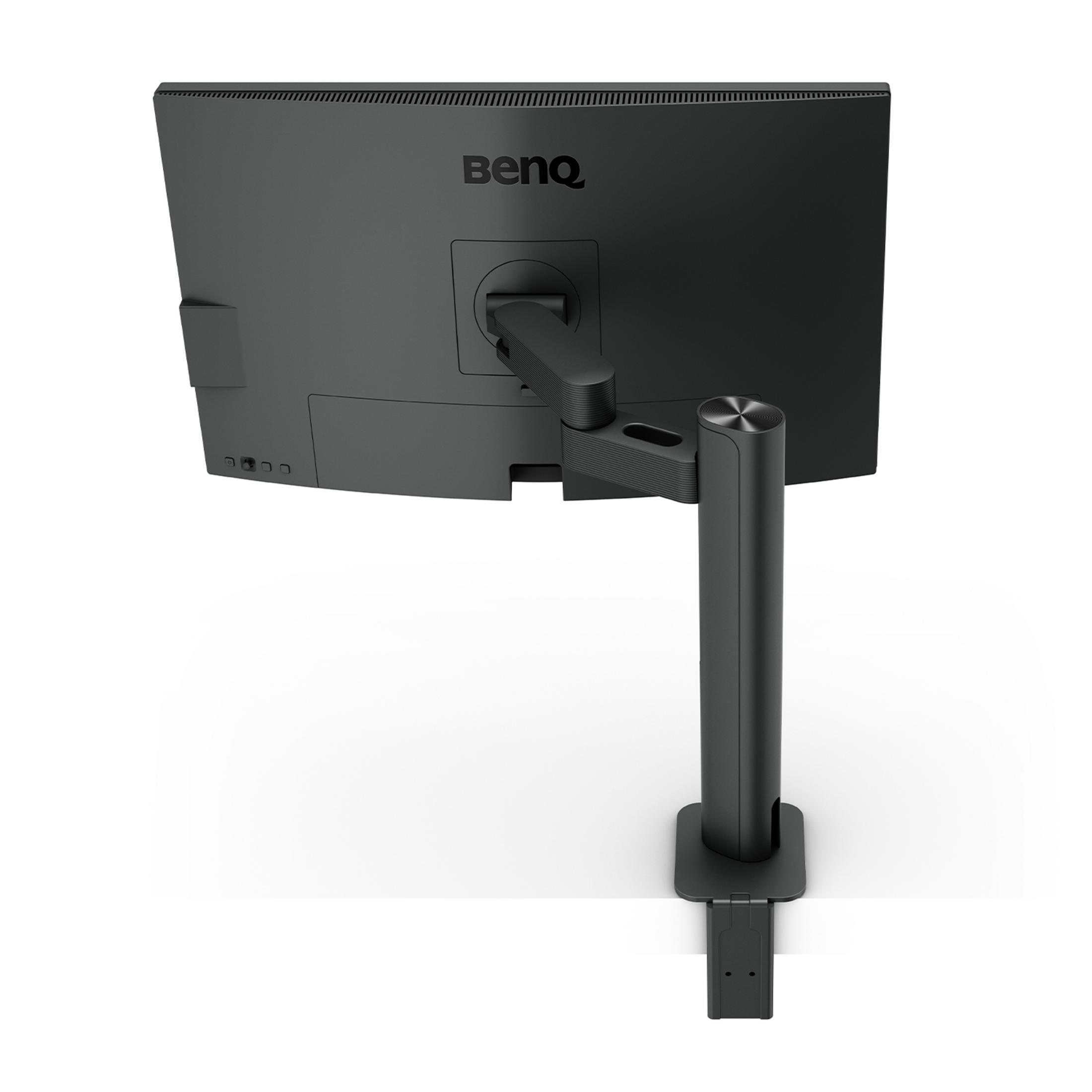 Tył czarnego monitora BenQ z regulowanym ramieniem i zaciskiem biurkowym.