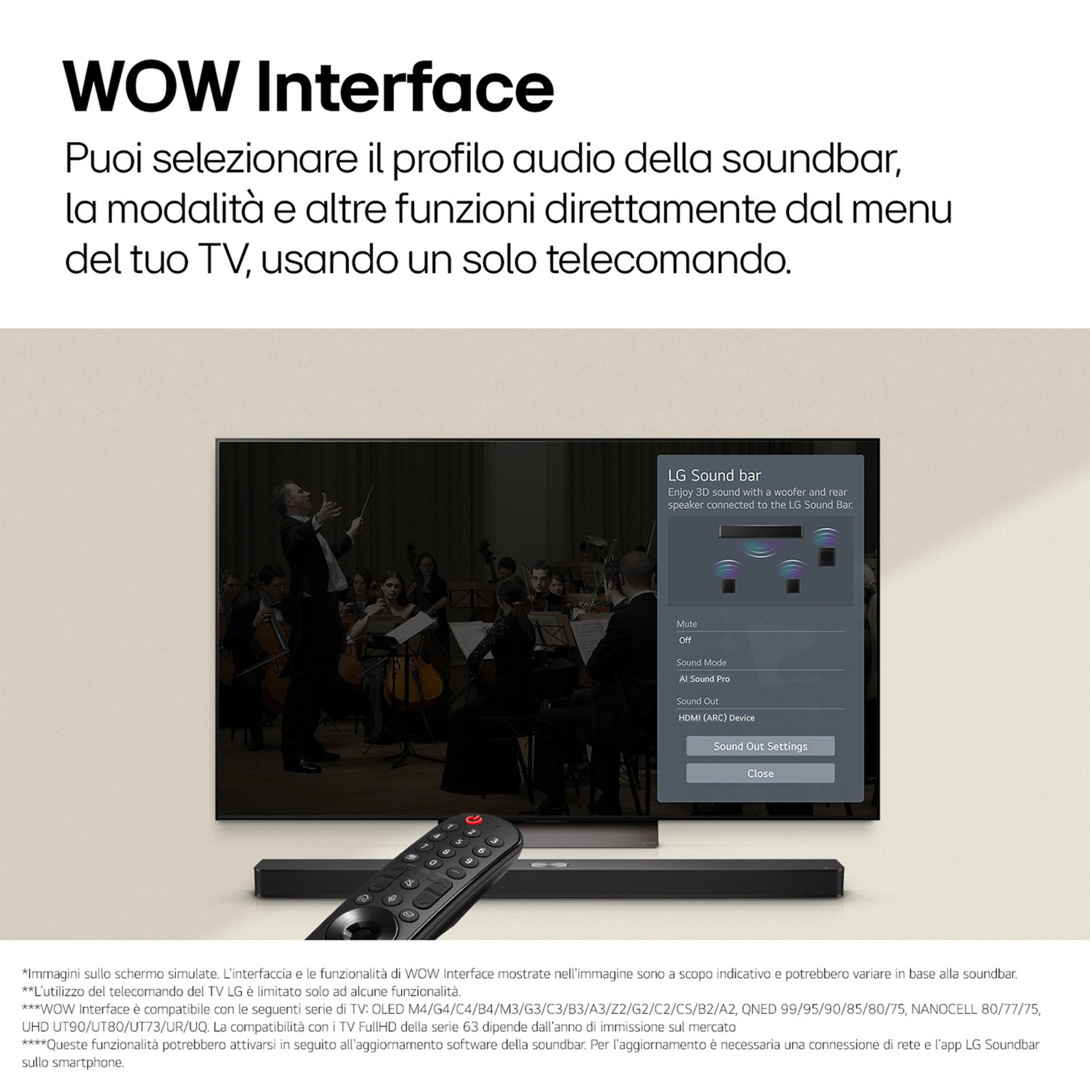 Une barre de son, un écran de TV montrant un orchestre et une télécommande sur une table.