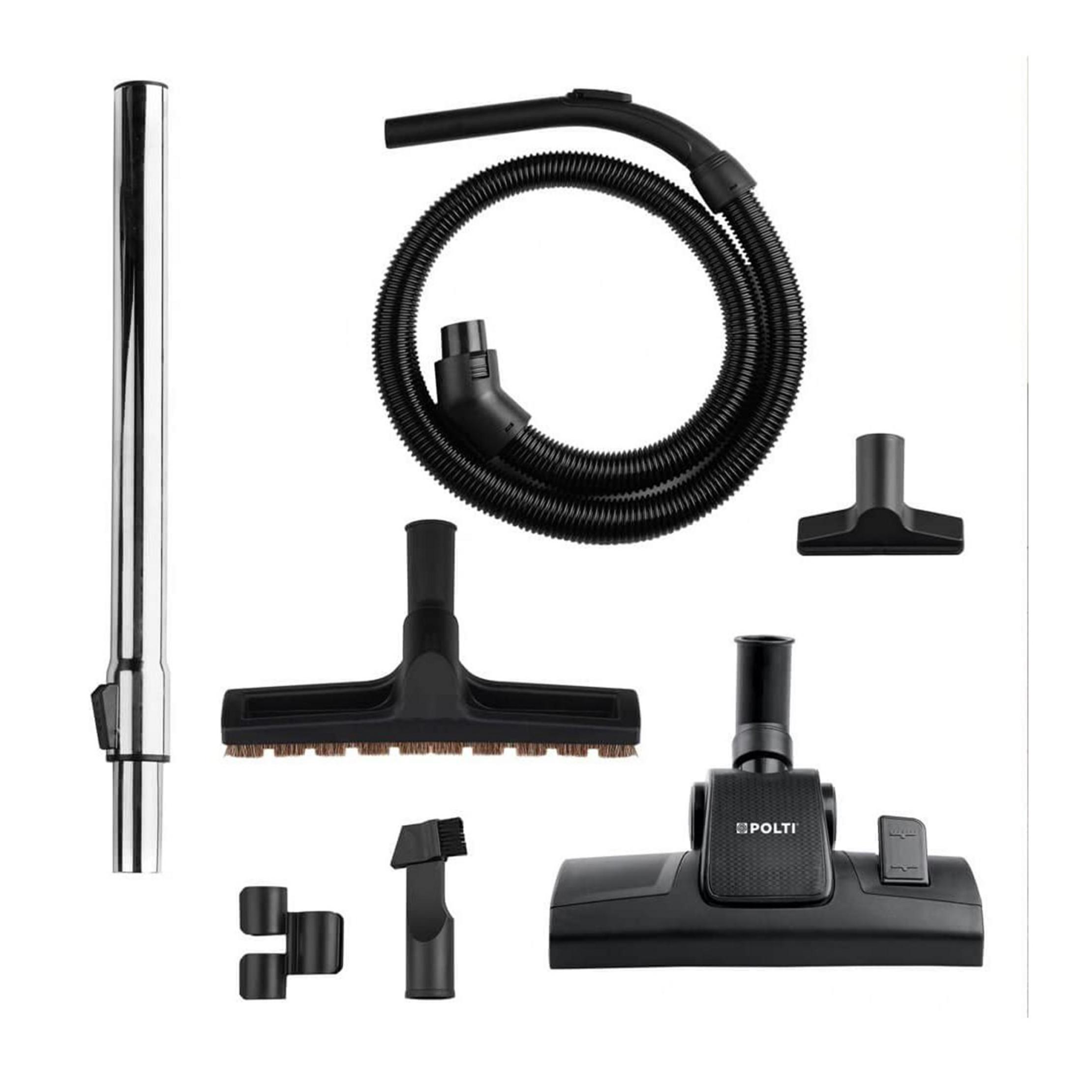 Różne nasadki do odkurzacza i metalowa rura na białym tle.