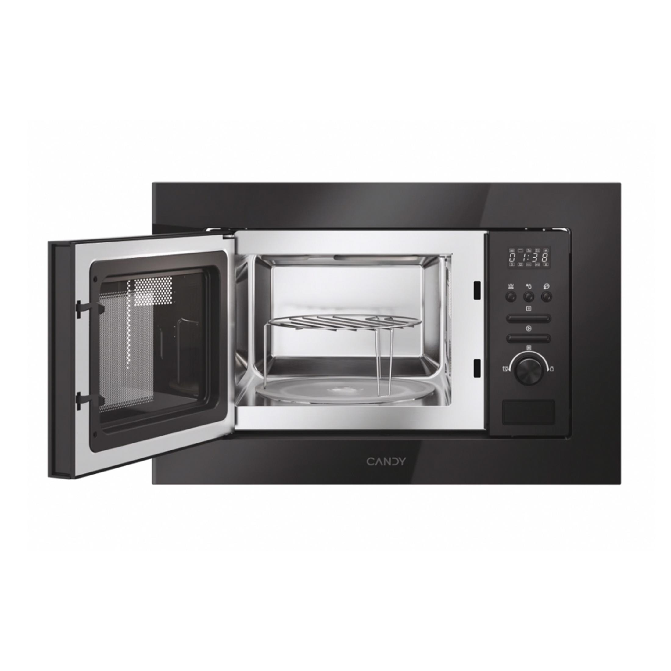 Czarna kuchenka mikrofalowa do zabudowy z otwartymi drzwiami, w środku ruszt.