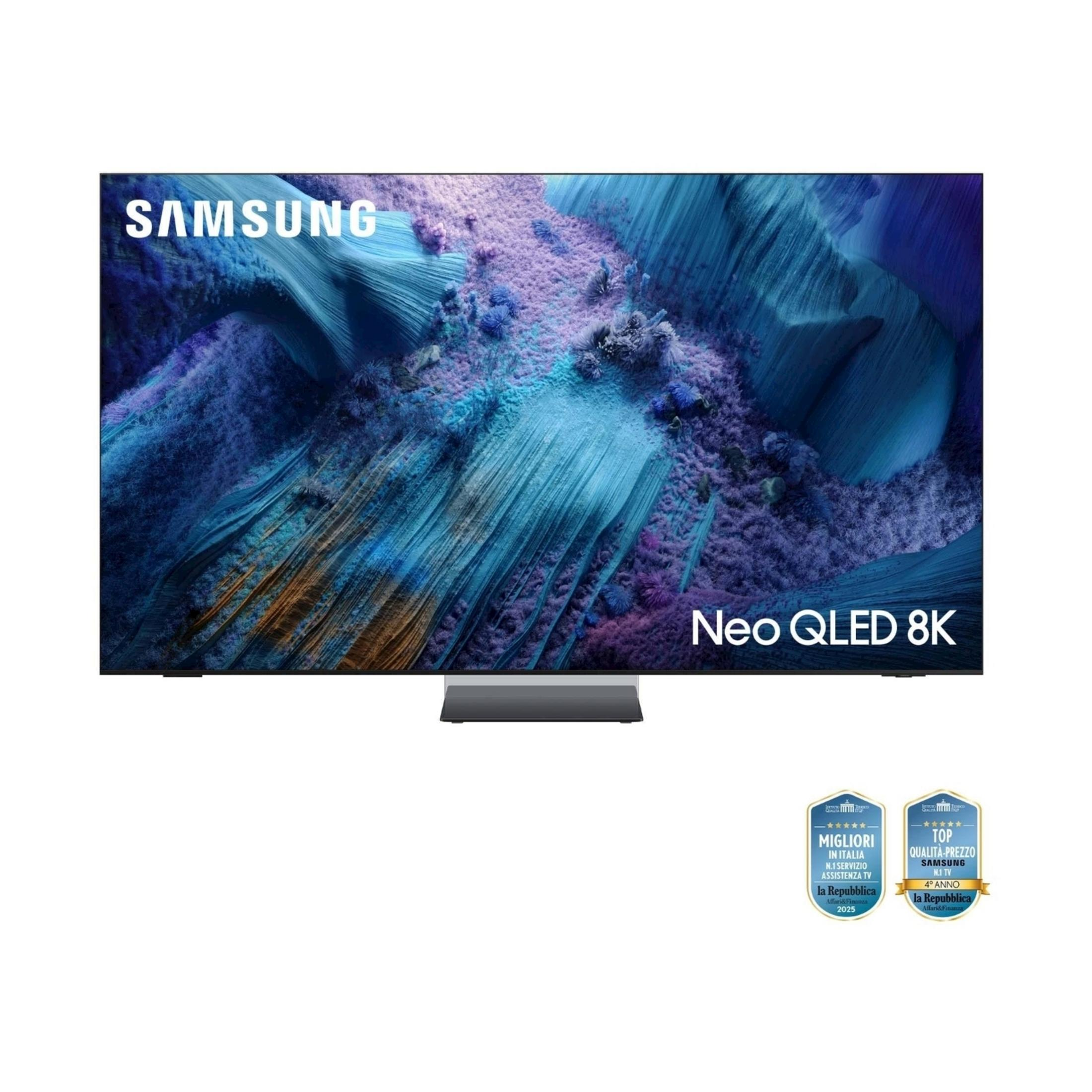 Un TV Samsung Neo QLED 8K con uno sfondo astratto blu e viola.