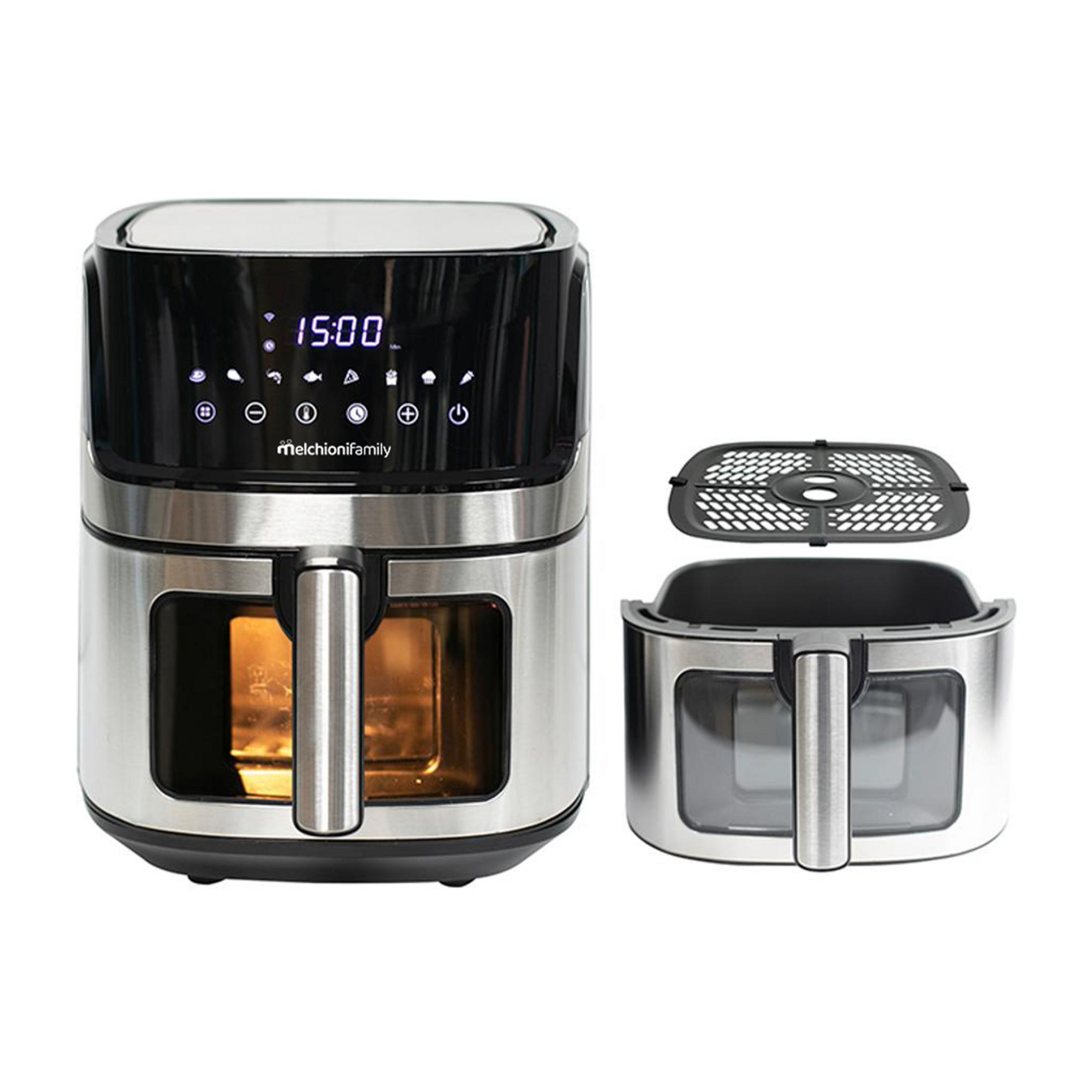 Srebrno-czarna frytkownica beztłuszczowa z cyfrowym wyświetlaczem i koszem. Wyświetlacz pokazuje 15:00.