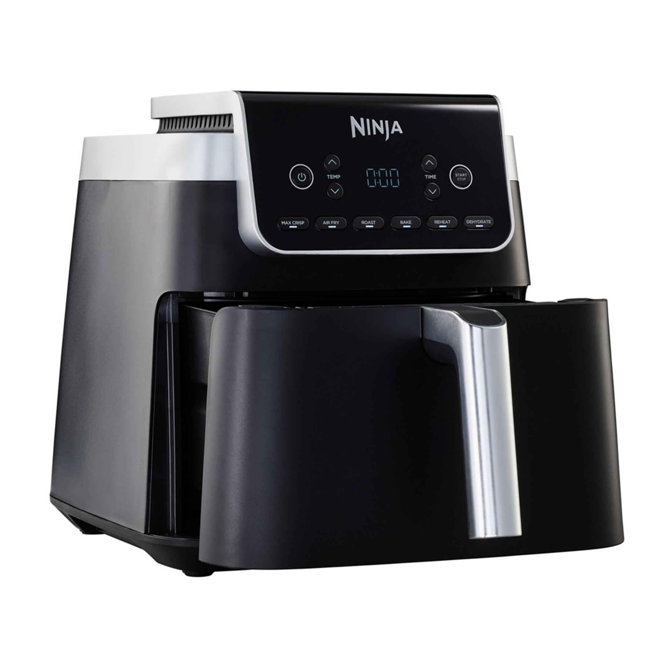 Ein schwarzer Ninja Heißluftfritteuse mit digitalem Display und Griff.