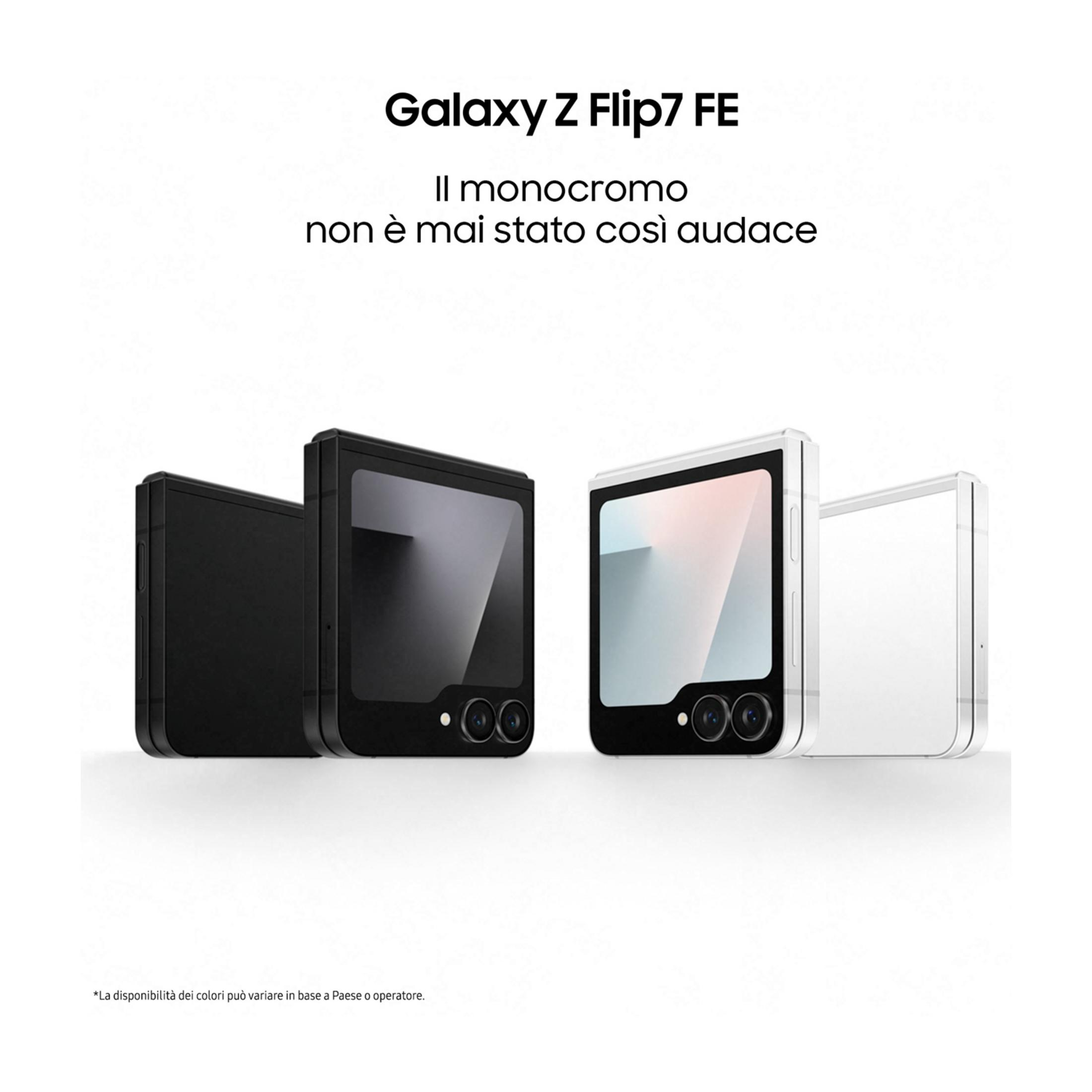 Dwa telefony Galaxy Z Flip7 FE, jeden czarny, jeden biały, obok siebie.