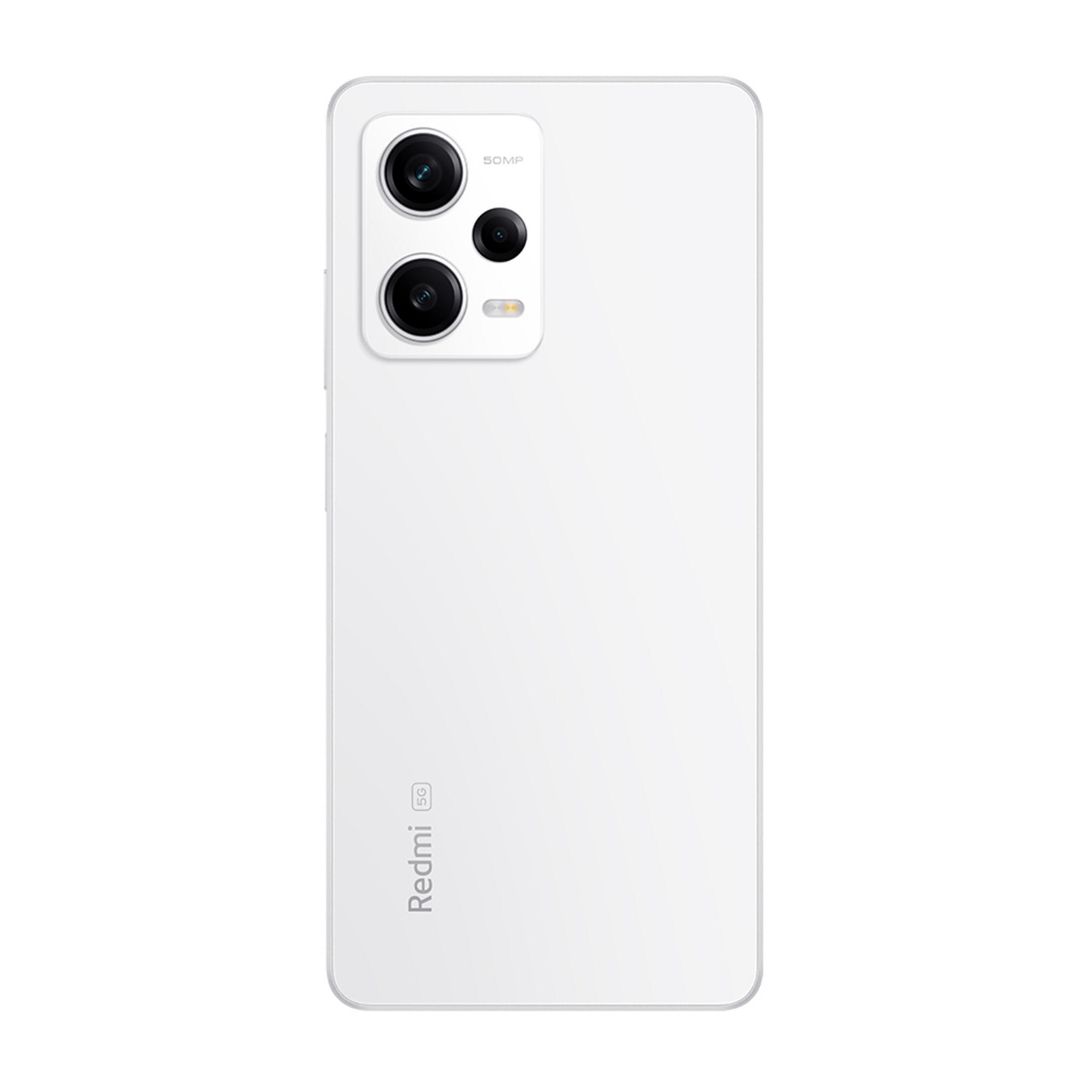 Tył białego smartfona z trzema aparatami i logo "Redmi 5G".