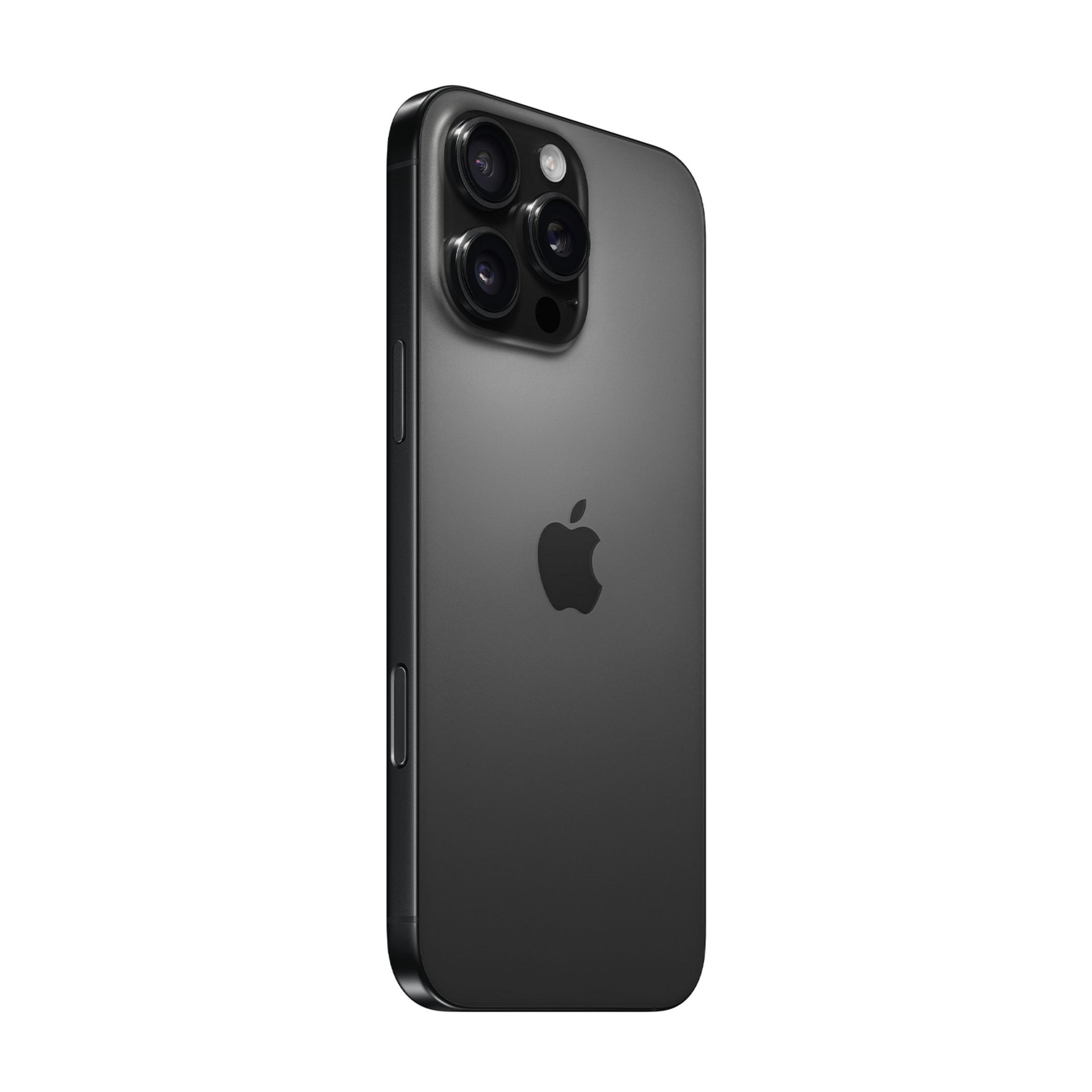 Un iPhone oscuro con tres cámaras y un logo de Apple en la parte trasera.