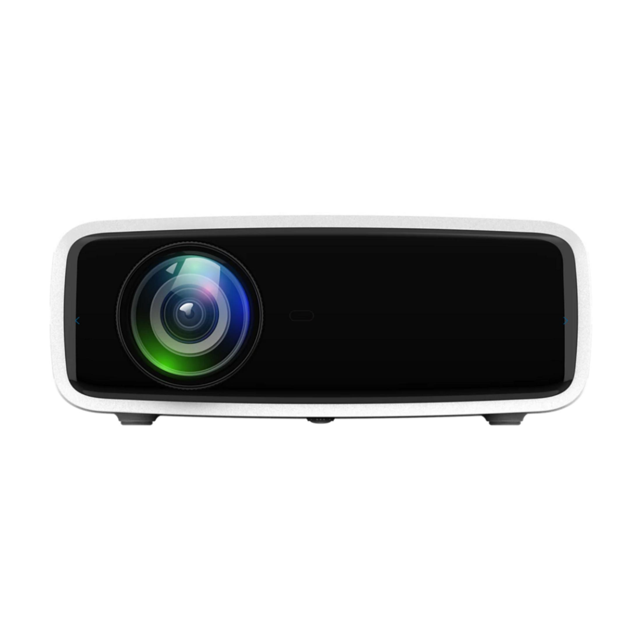 Ein weißer Projektor mit einer schwarzen Linse und silbernem Rahmen.