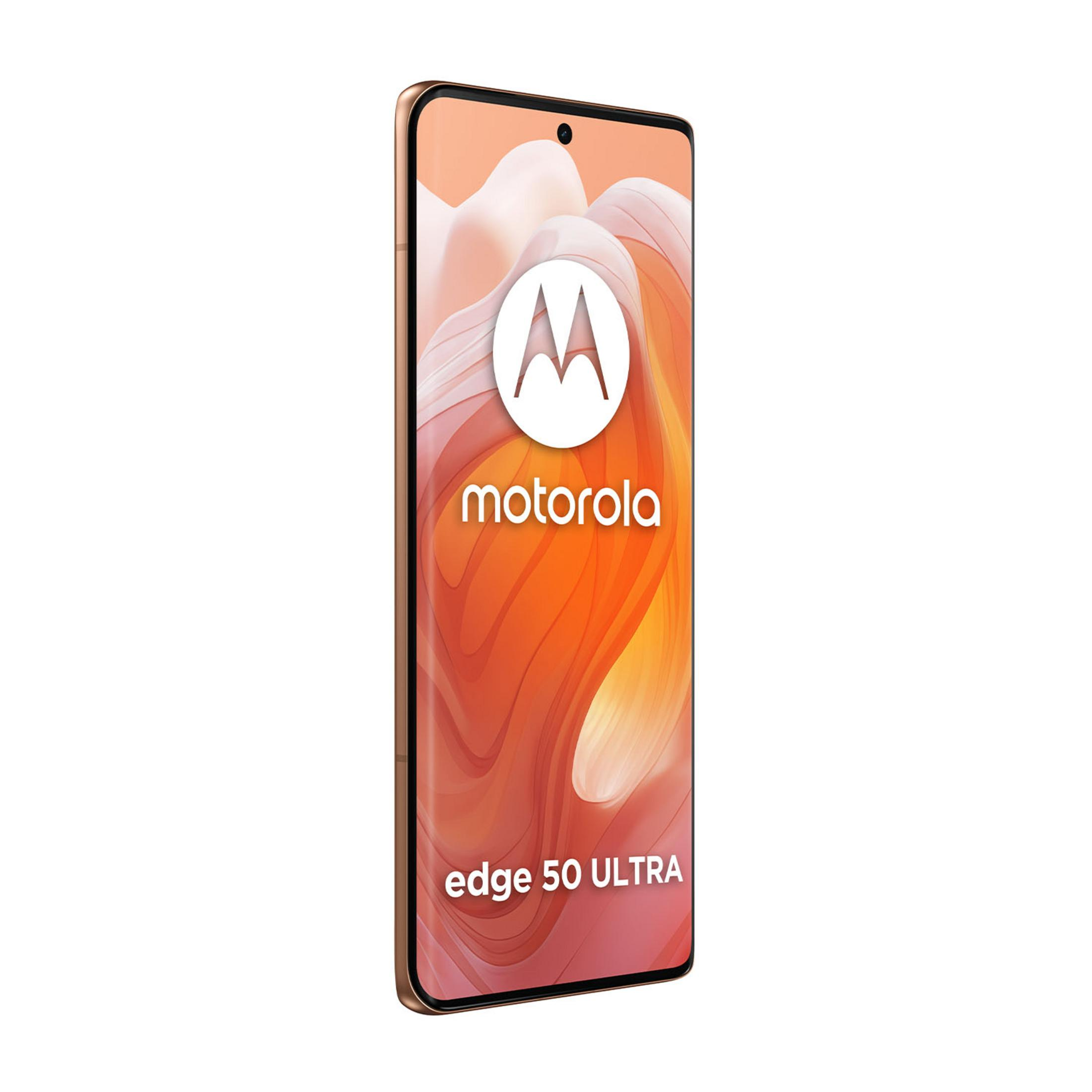 Złoty Motorola Edge 50 Ultra z pomarańczowym tłem.
