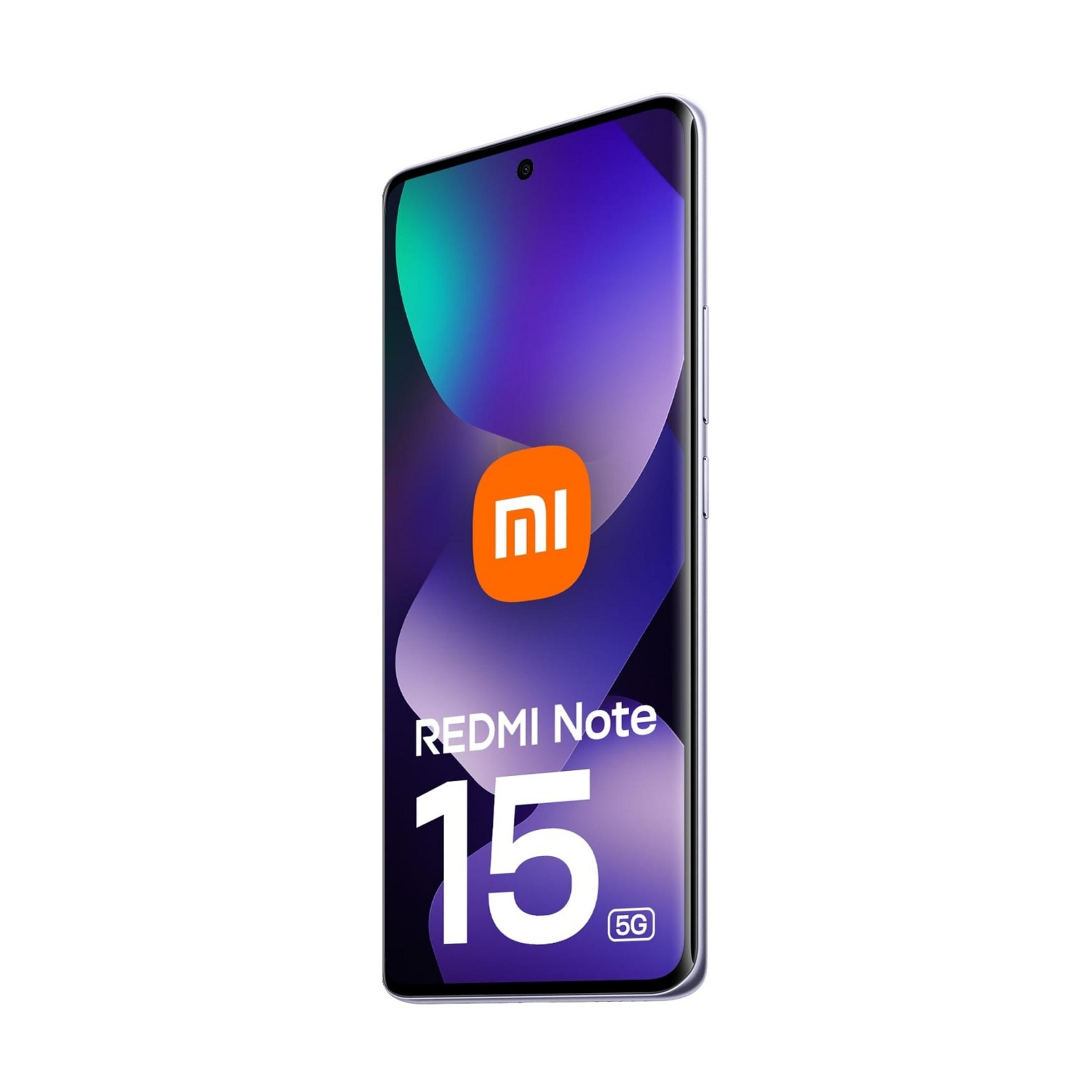 Smartfon Xiaomi Redmi Note 15 5G z pomarańczowym logo na fioletowym tle.