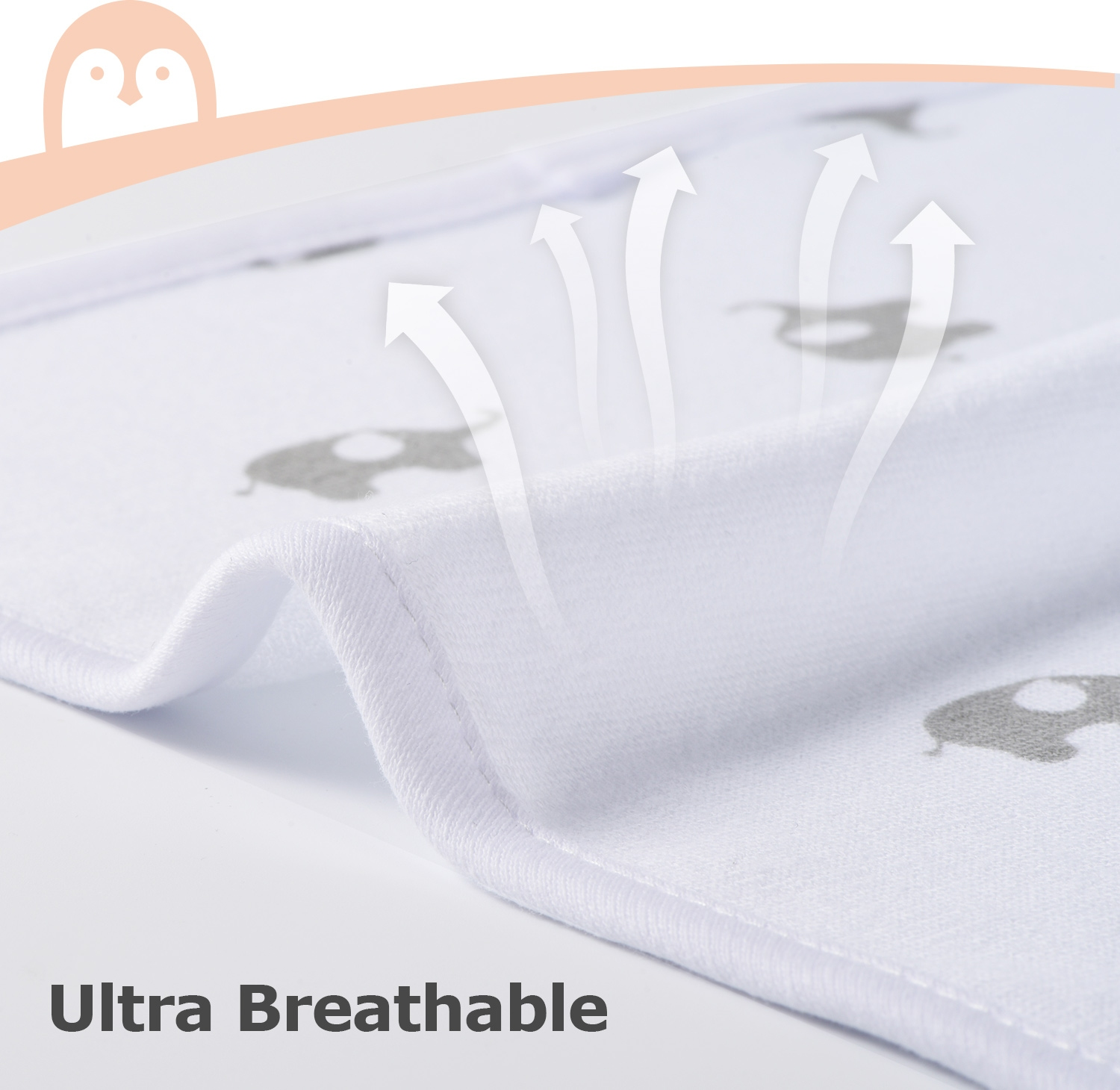 Tessuto bianco con stampa elefante e frecce di ventilazione.
