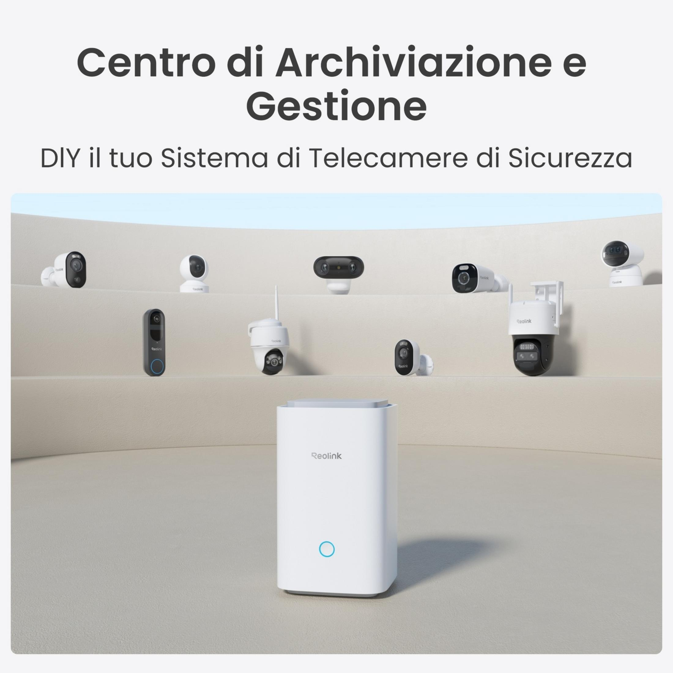 Un dispositivo Reolink bianco è in primo piano, circondato da varie telecamere di sicurezza.