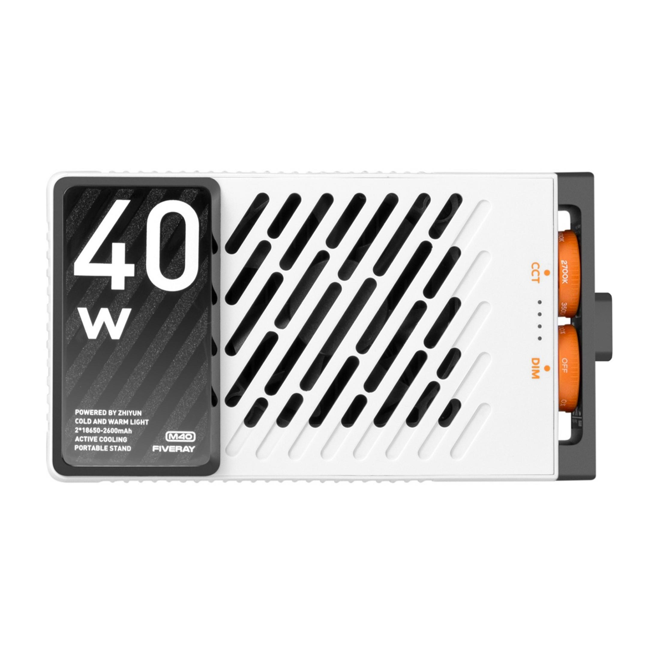 Ein weißer LED-Lichtstab mit "40W" und Lüftungsschlitzen.