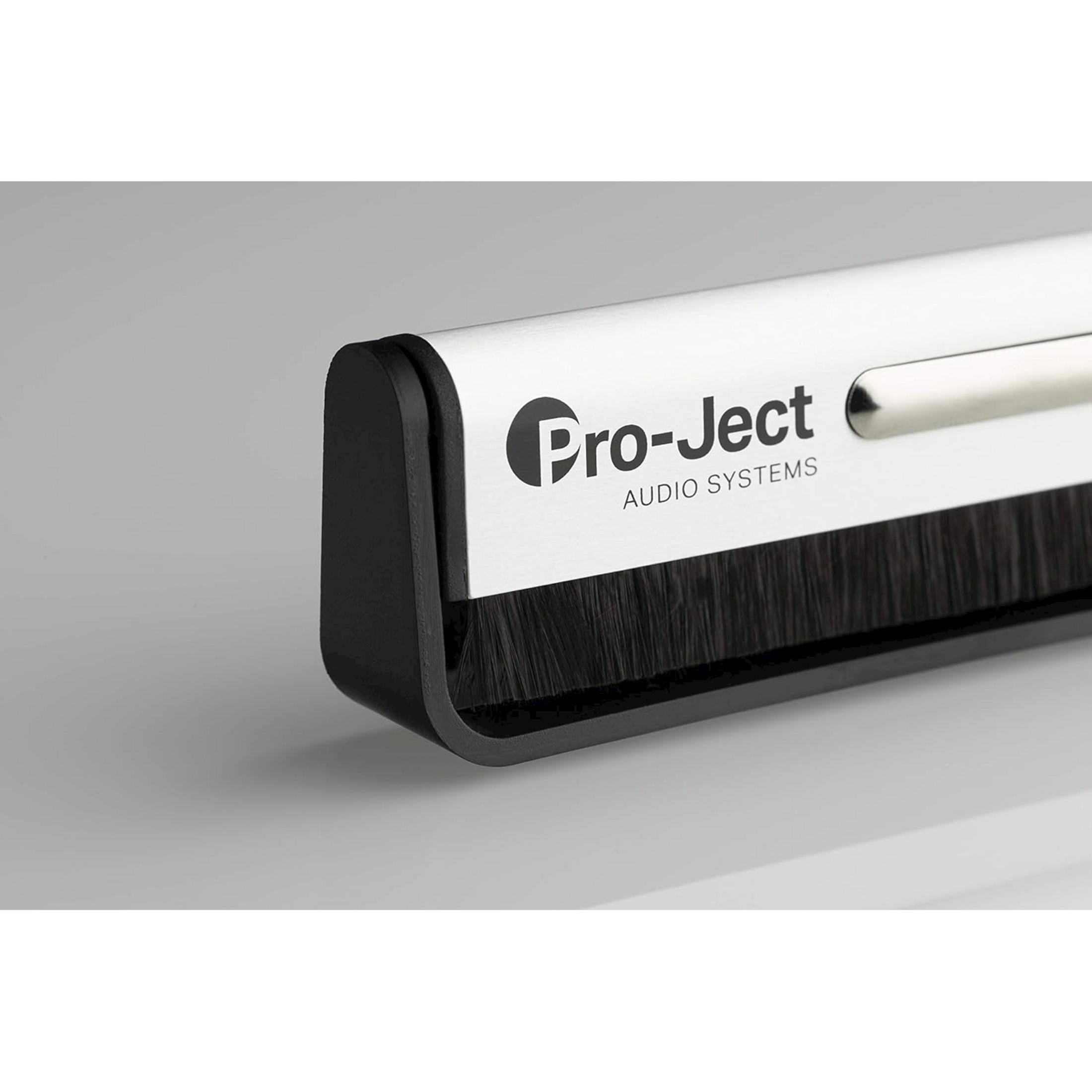 Głowica szczoteczki czyszczącej Pro-Ject Audio Systems z czarnym włosiem.