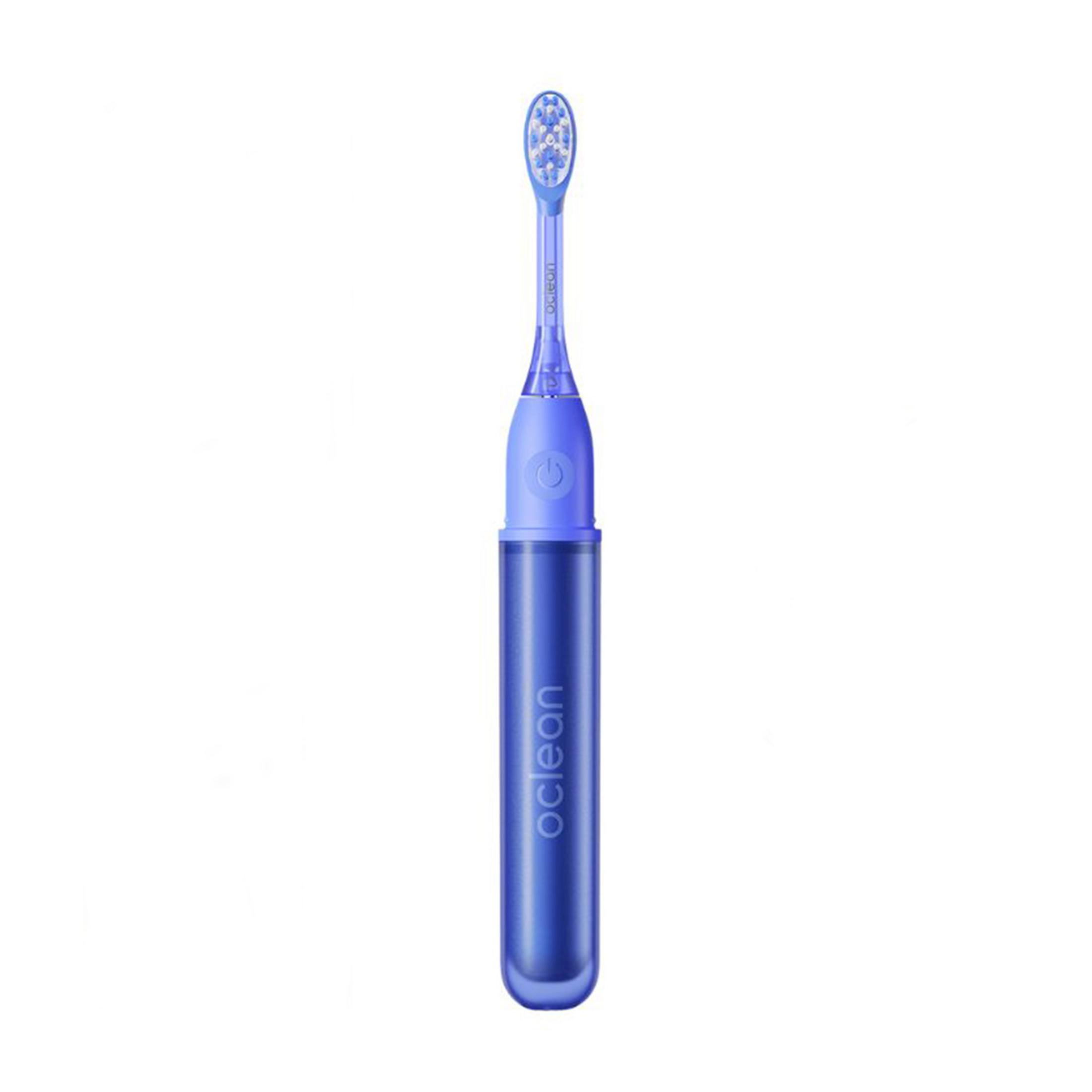 Uno spazzolino elettrico blu con setole bianco-blu e un pulsante di accensione.