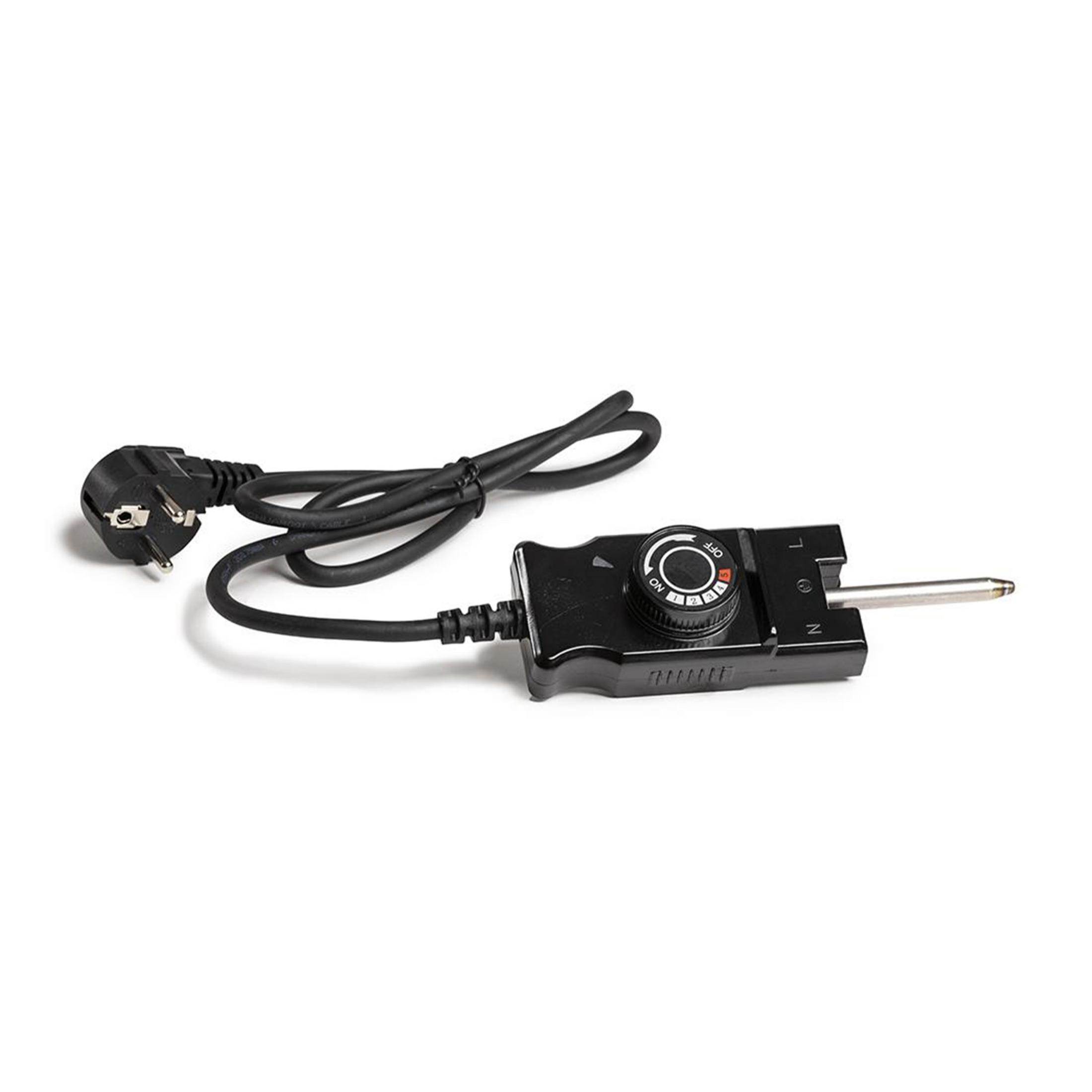 Controlador de temperatura negro con cable y enchufe.