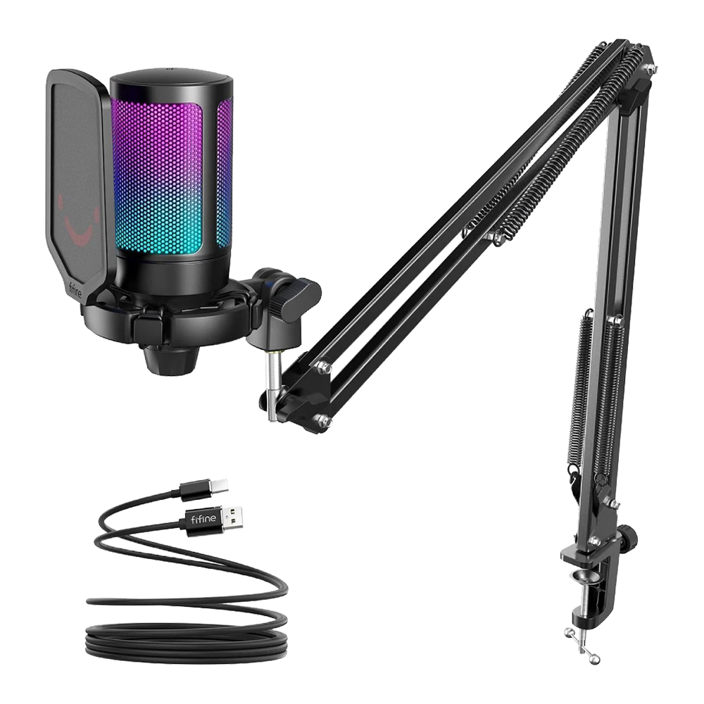 Siyah arka plan üzerinde RGB aydınlatmalı siyah mikrofon, mikrofon kolu, kablosu ve kelepçesi.