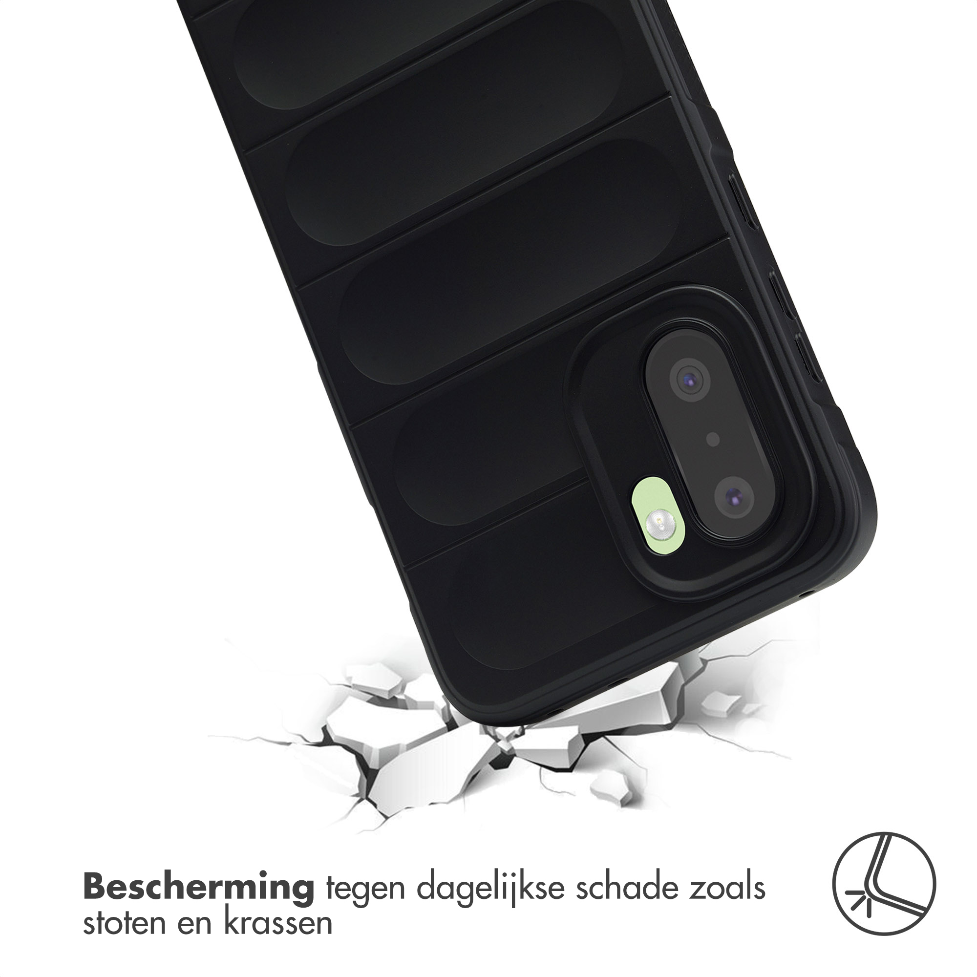 Zwarte telefoonhoes op witte achtergrond met gebroken grond.